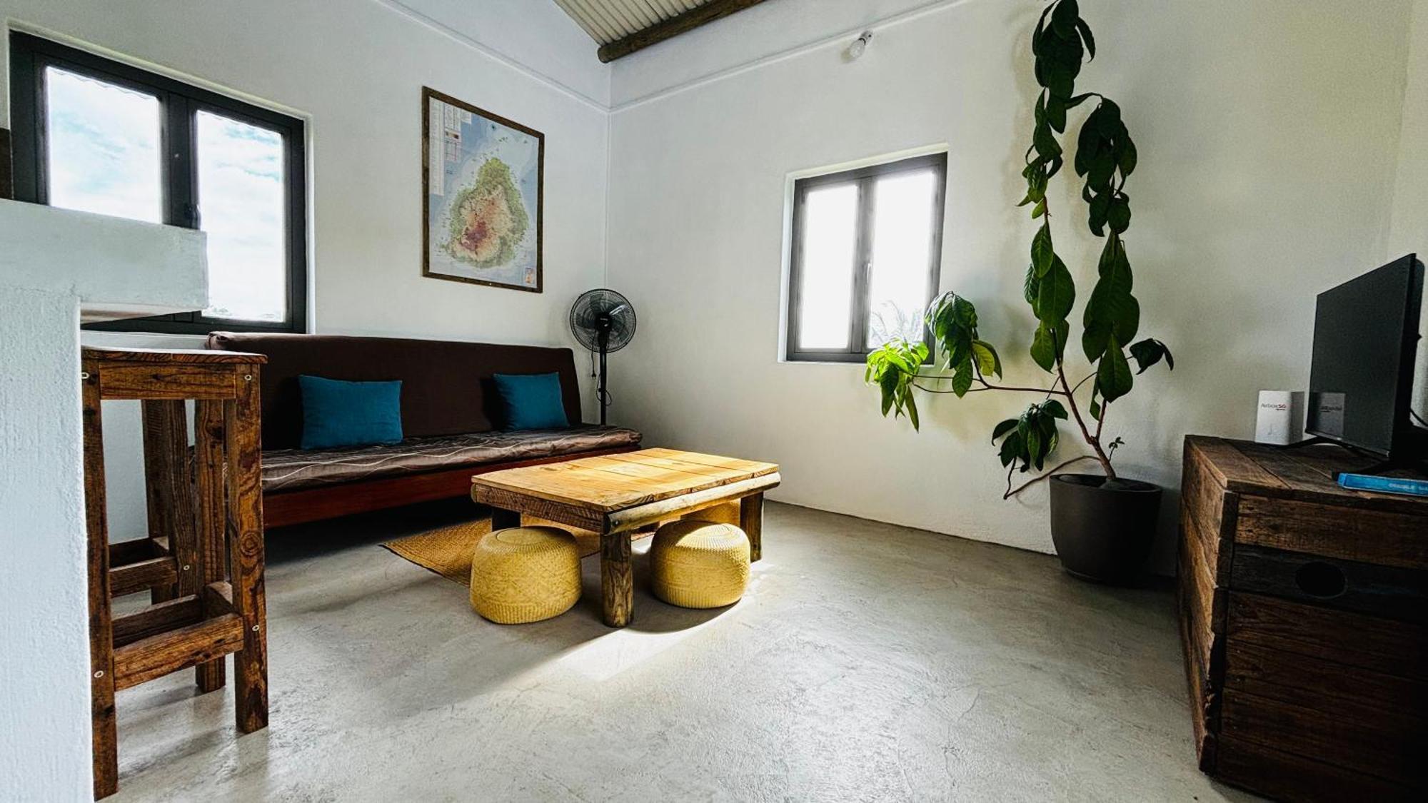 Ti Kaseou 1 Apartment