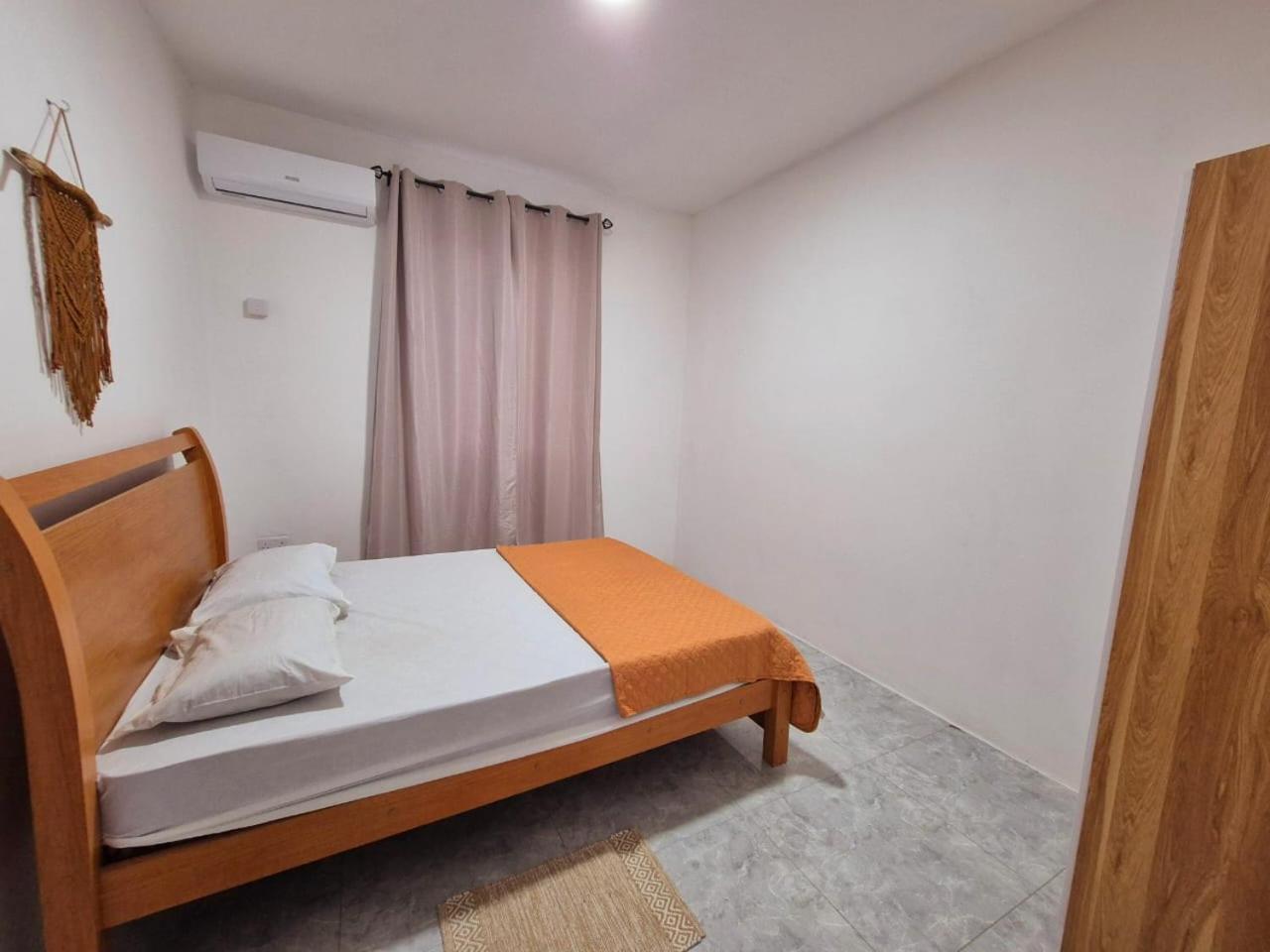 Skyview Apartment- Rooftop Penthouse With Sunset & Sea Views Flic en Flac
