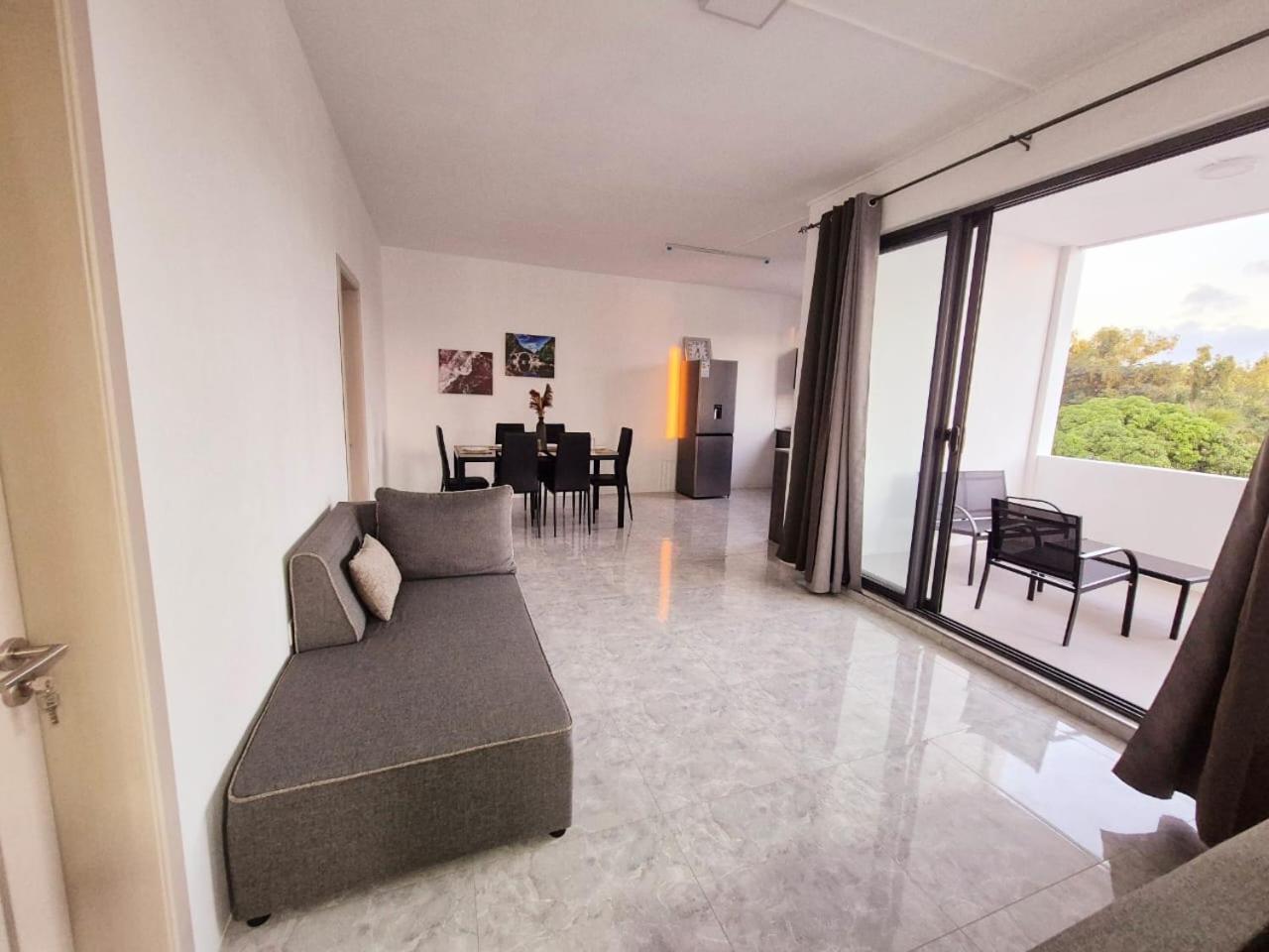 Skyview Apartment- Rooftop Penthouse With Sunset & Sea Views