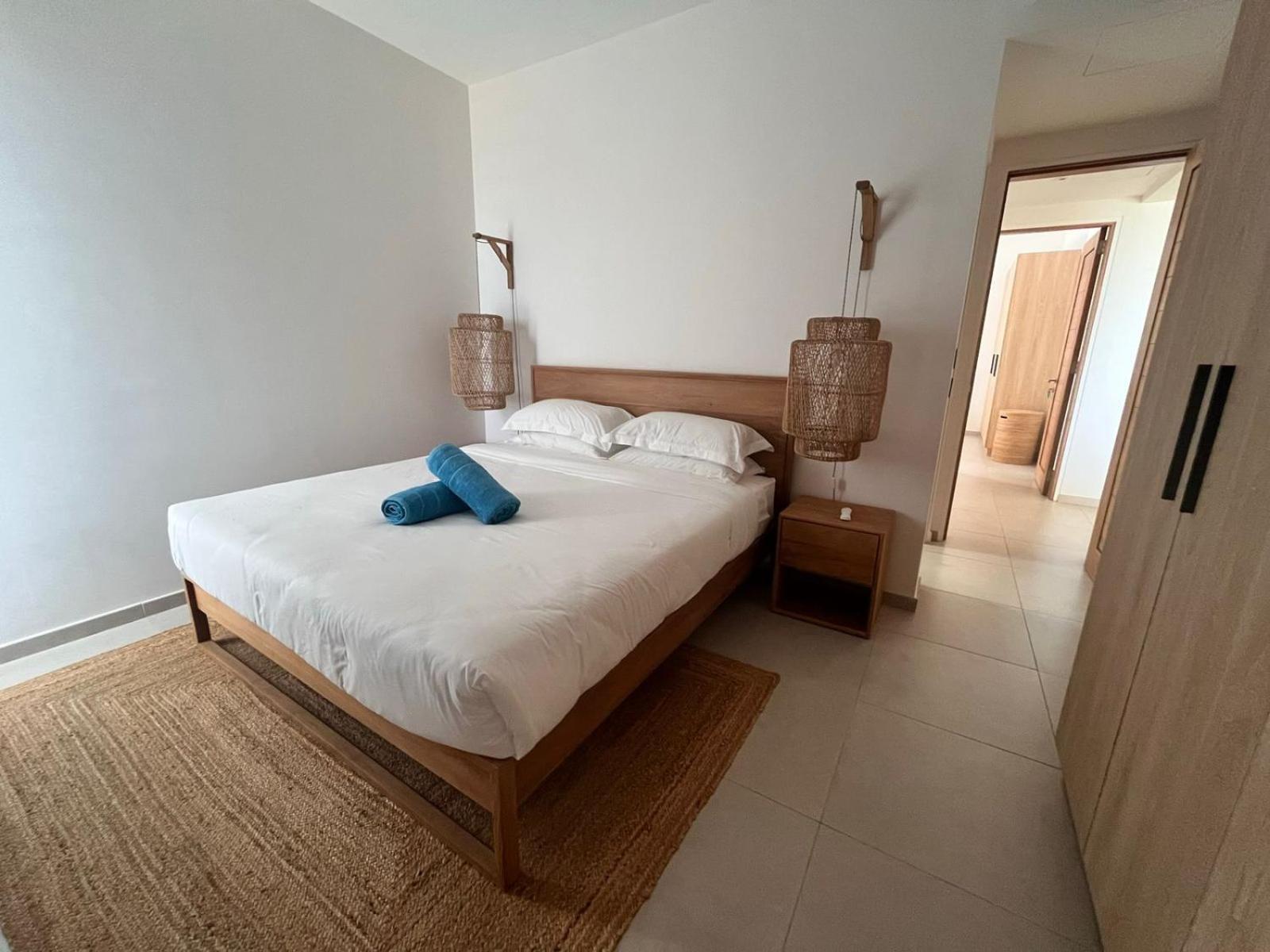 Beachfront Ocean Point Apartment