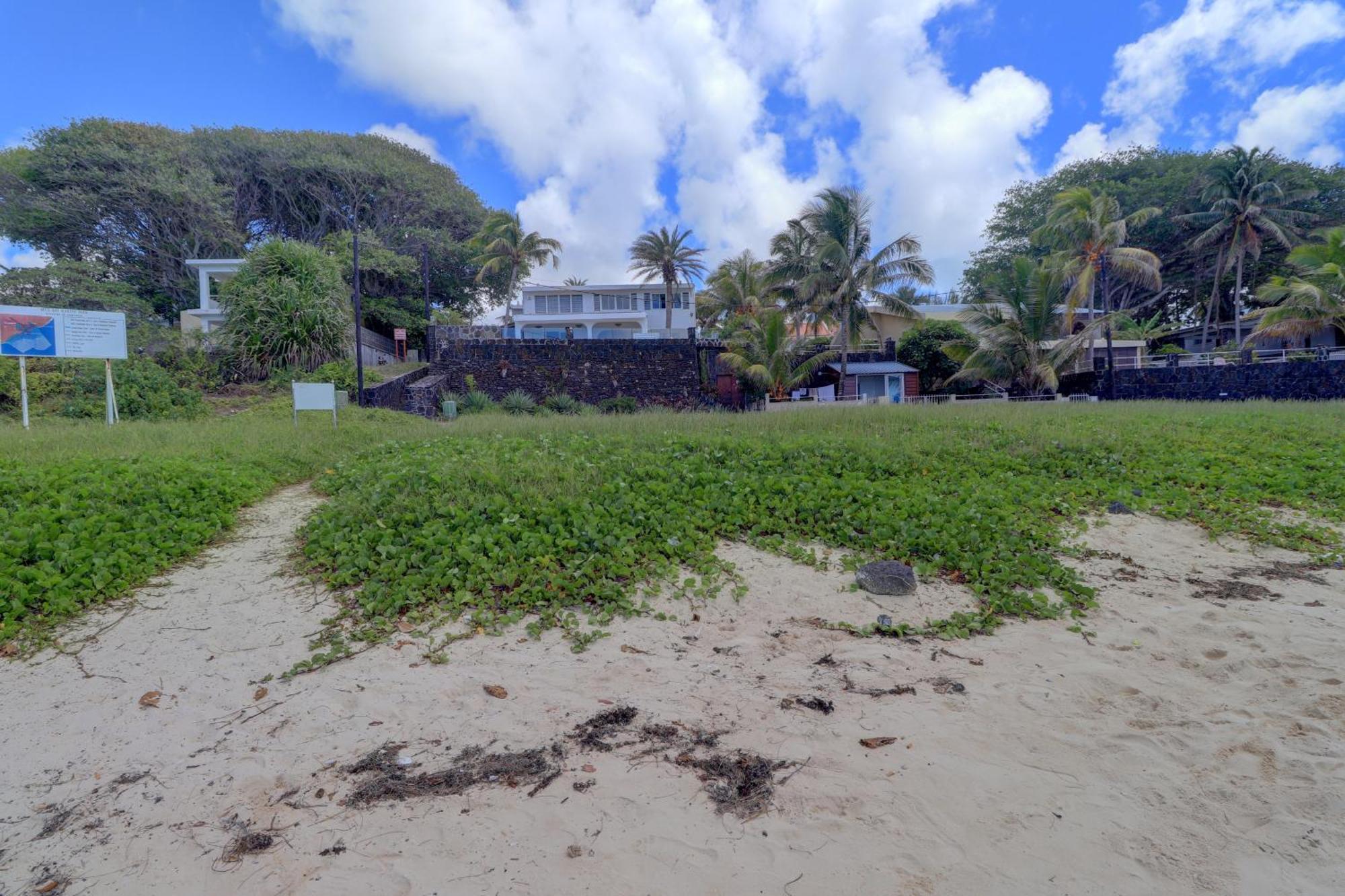 Horizon - Beachfront Homes Blue Bay