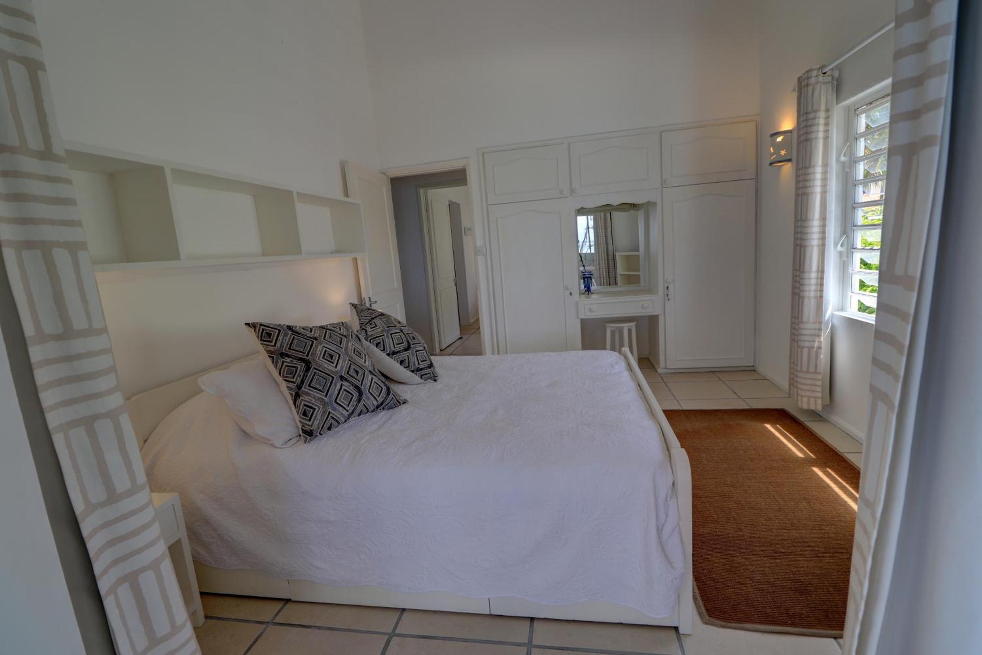Horizon - Beachfront Homes Blue Bay