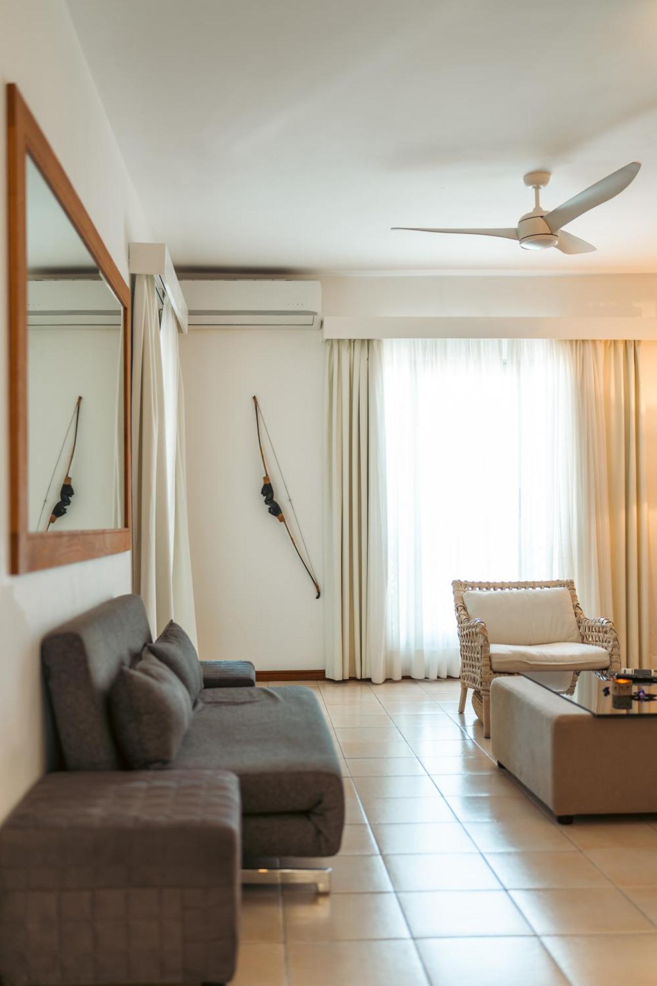 Luxurious 3-bedroom With Sea Views - Sd10 * Flic en Flac