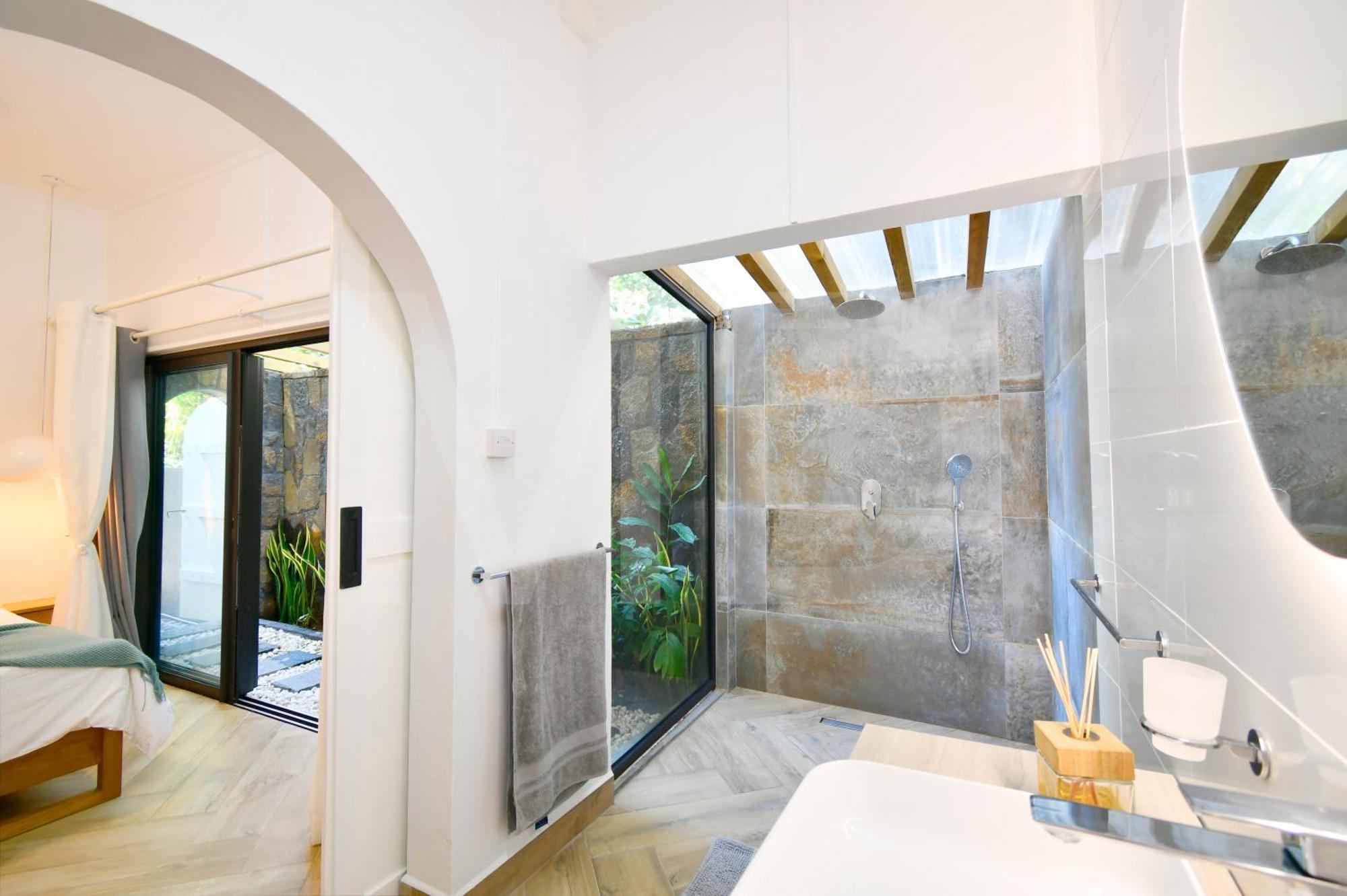 Domaine De La Falaise Private Villa *