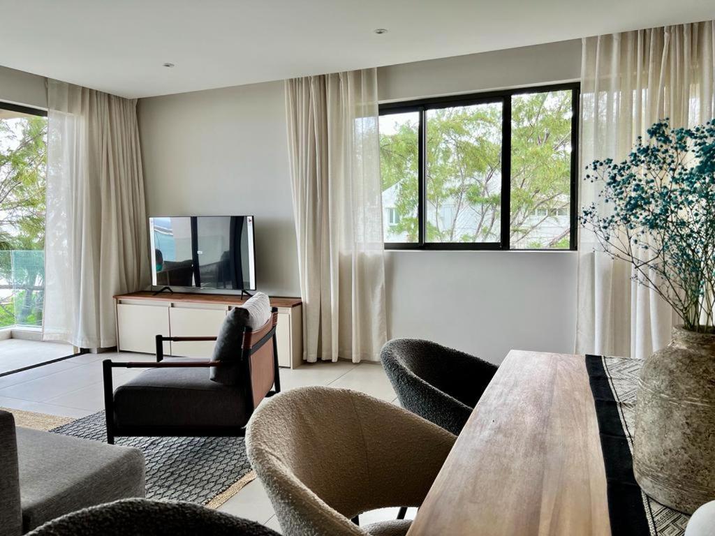 Beachfront Ocean Terraces Residence, Poste Lafayette-apt-a4 Apartment *