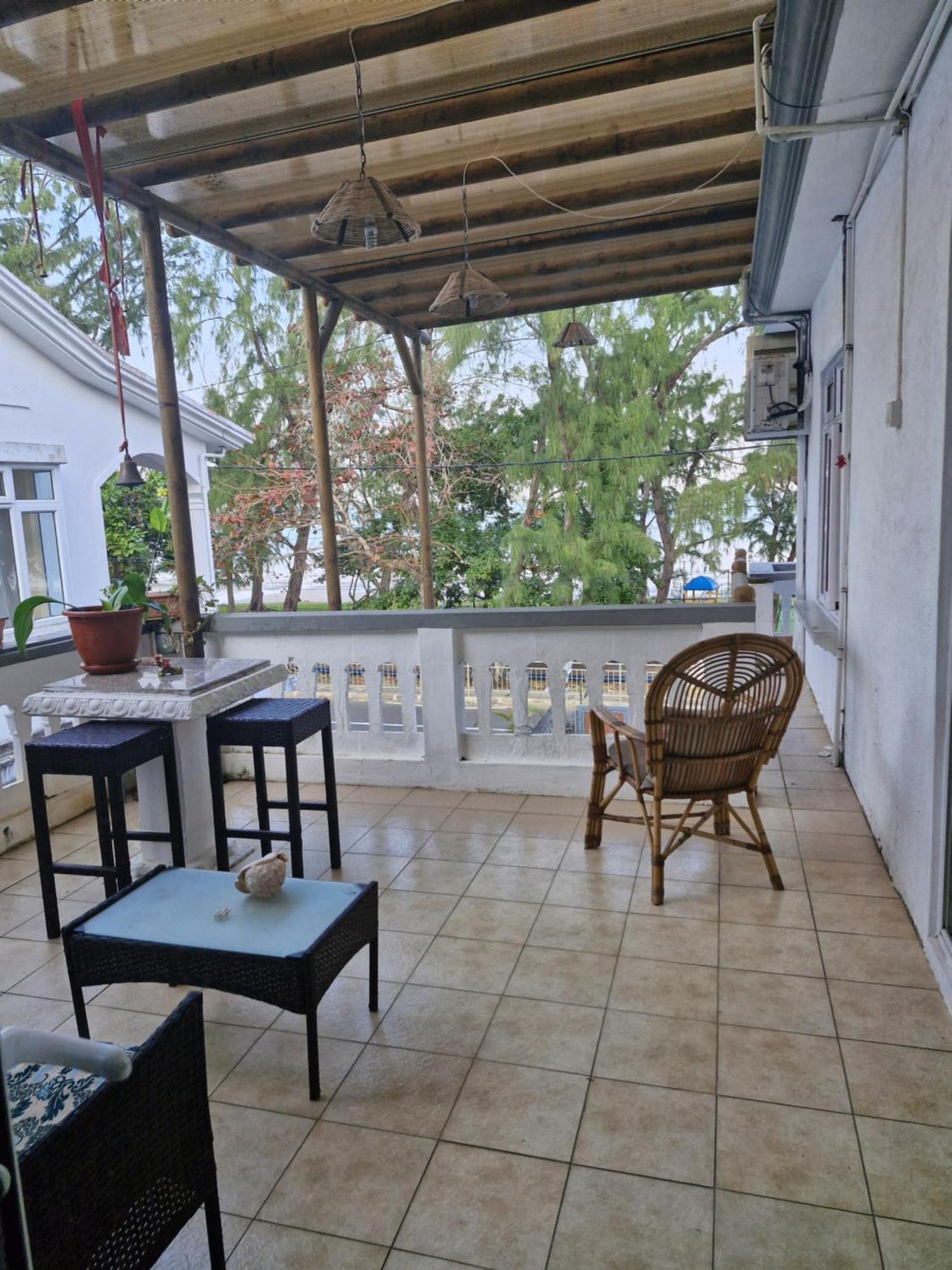 Jn Sunflower Apartment Le Morne