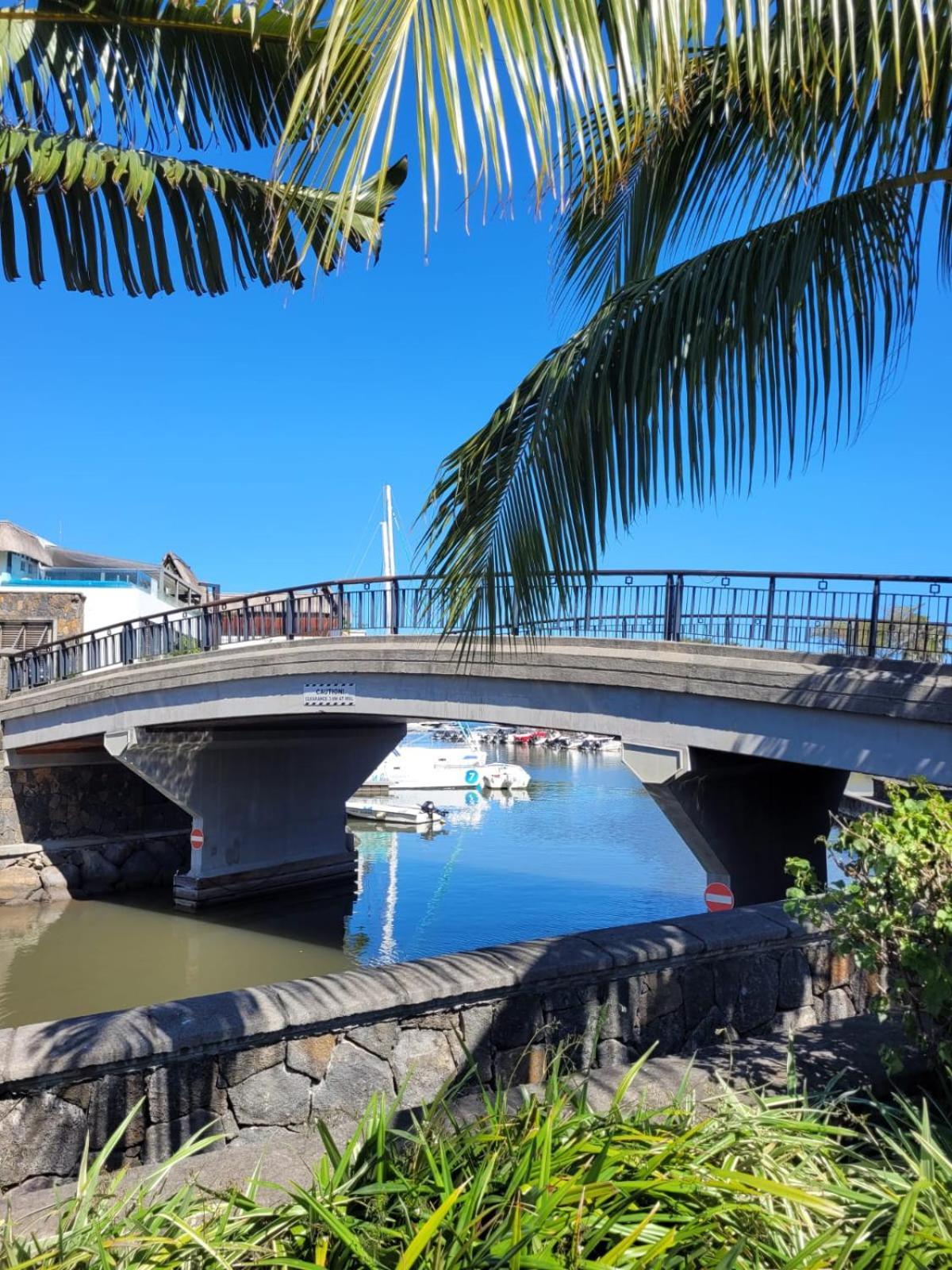 L'estuaire Seafront Black River Riviere Noire
