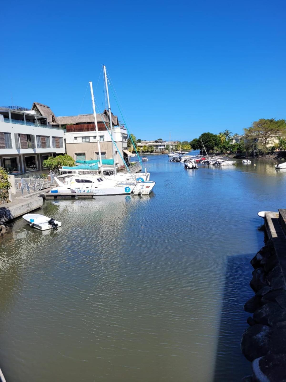 L'estuaire Seafront Black River * Riviere Noire
