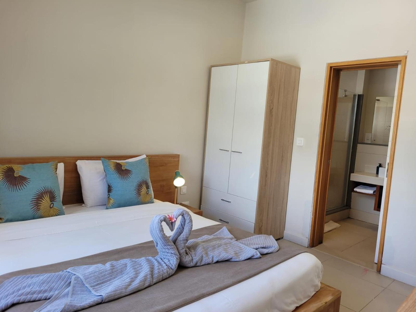 L'estuaire Seafront Black River Apartment