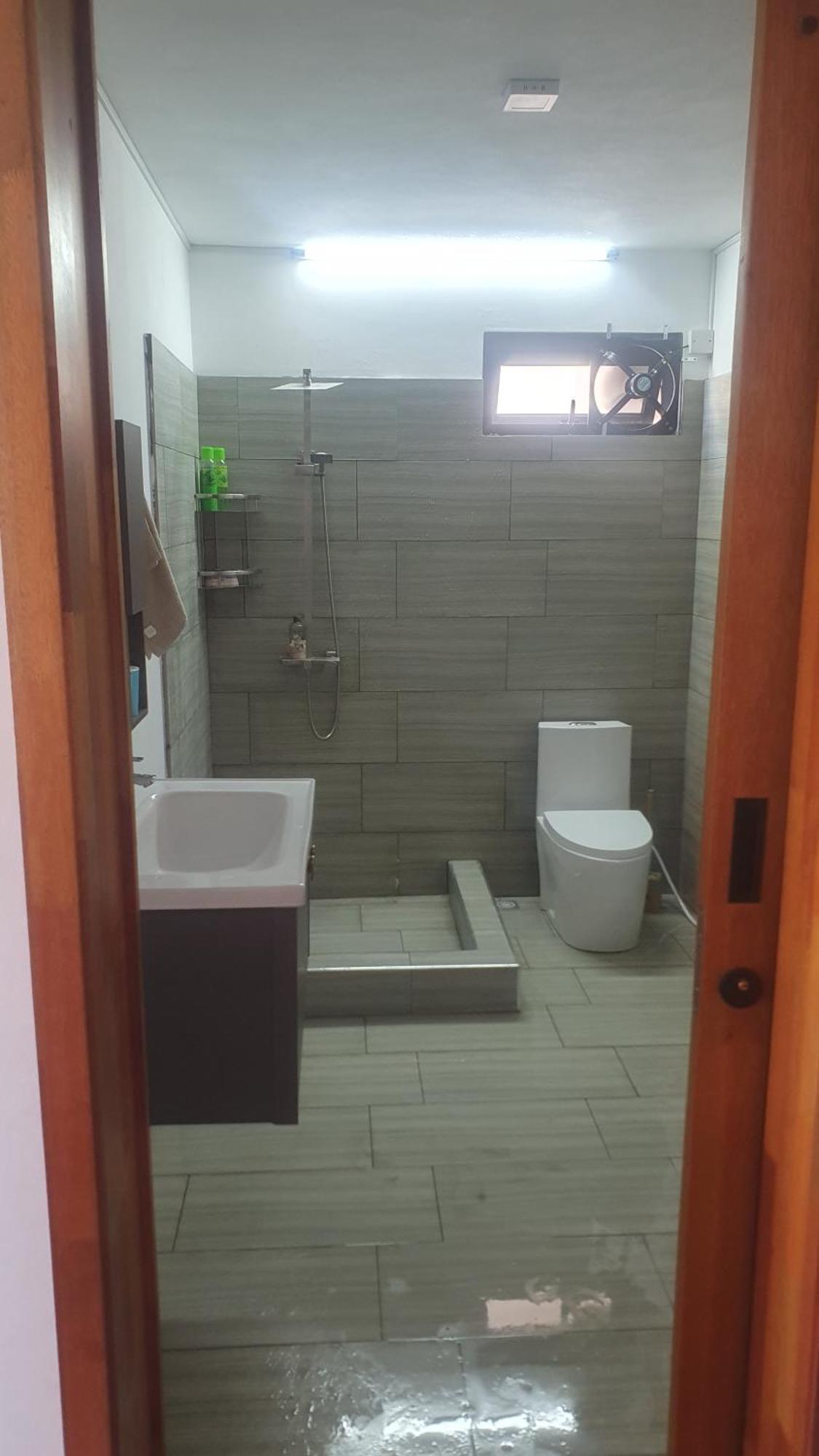 The Confidence Apartment *