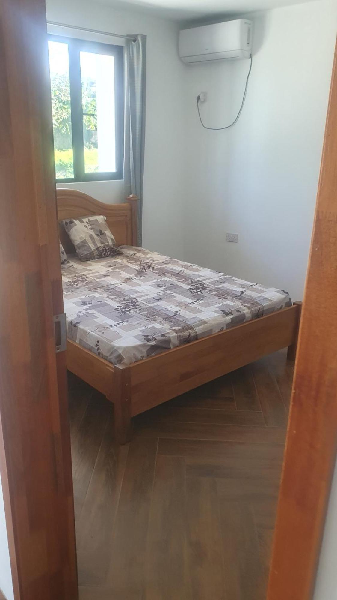 The Confidence Apartment *