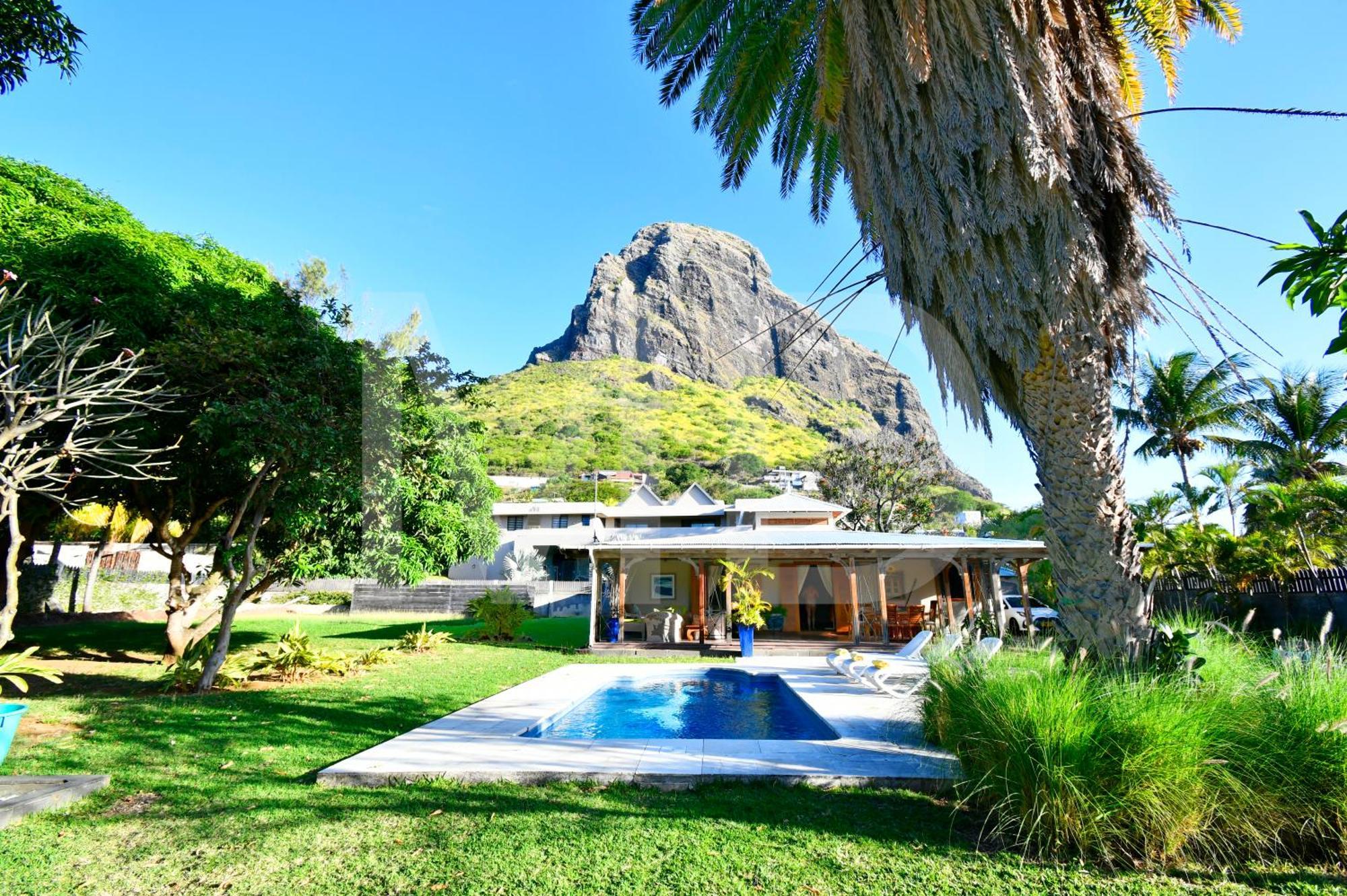 Villa Alira