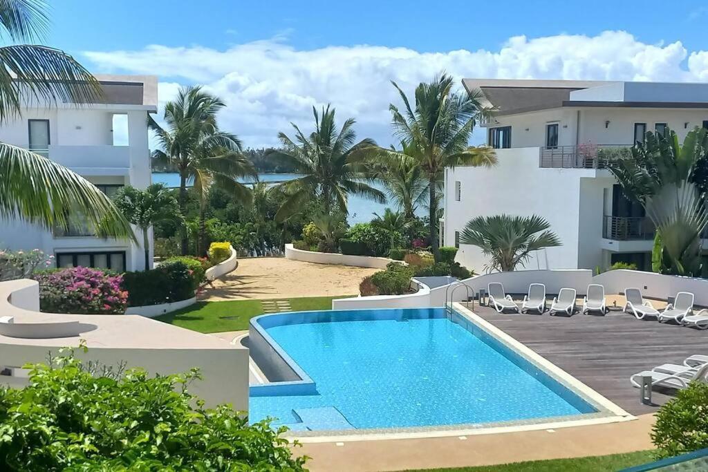 Luxury 3 Bedroom Sea View Azuri Estate