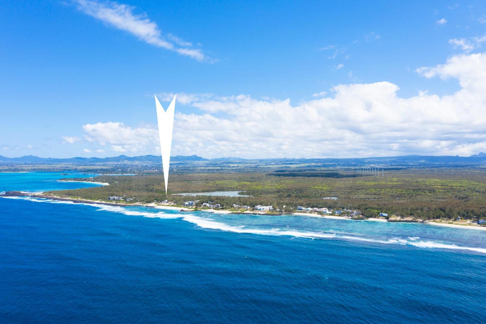 Villa White&blue Beachfront Luxury