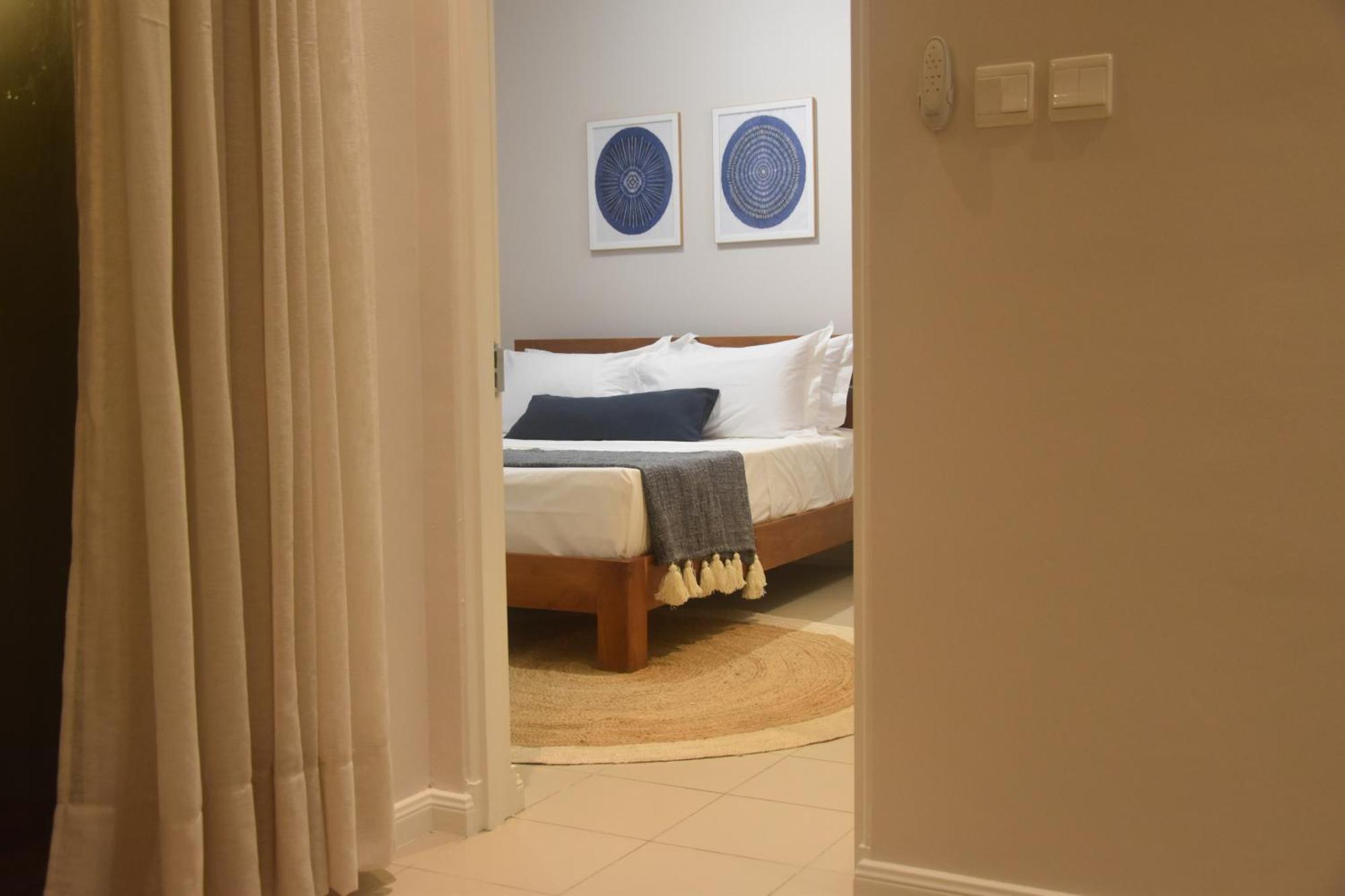 Blue Waves Beachfront Penthouse * Flic en Flac