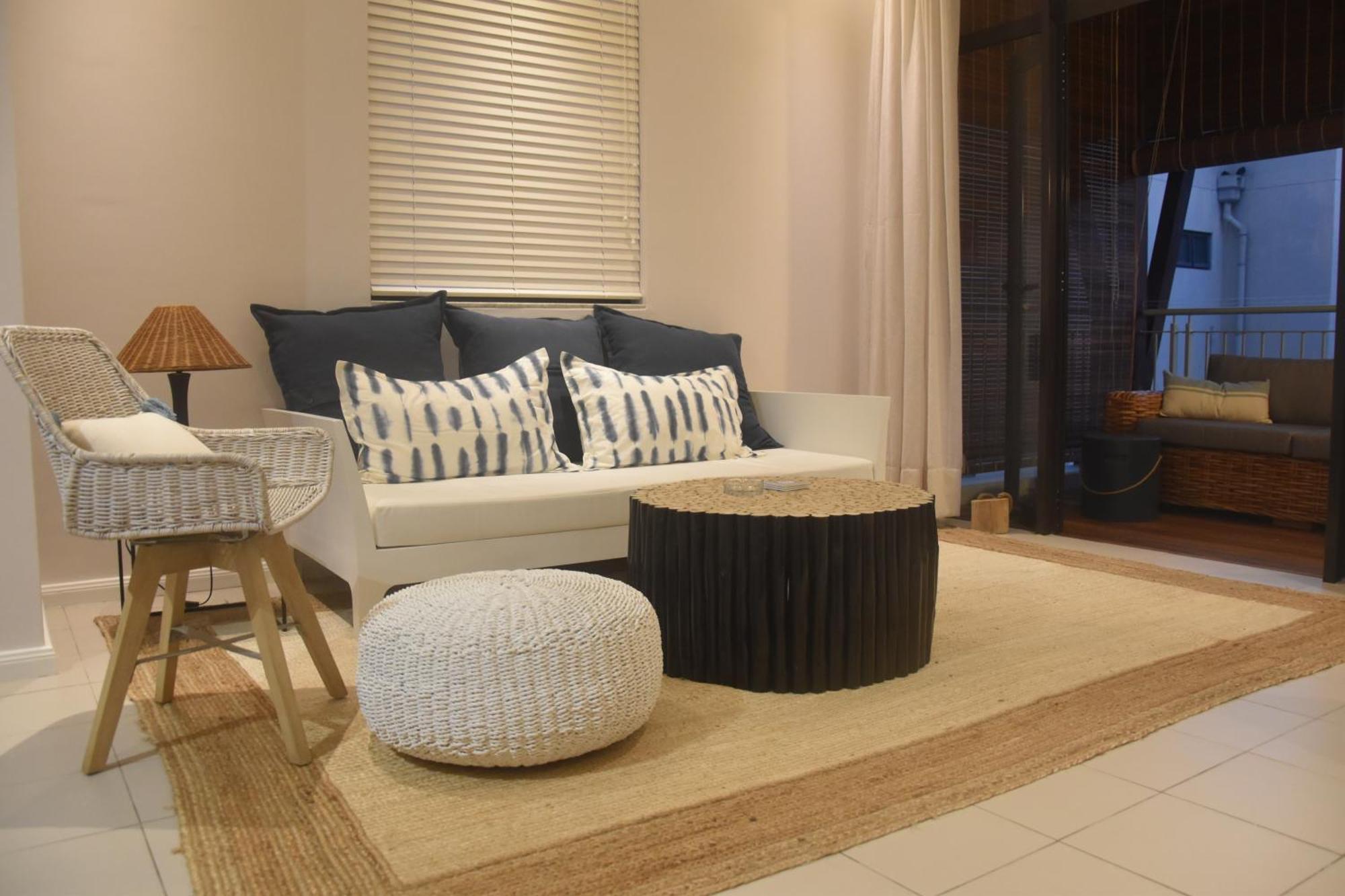 Blue Waves Beachfront Penthouse *