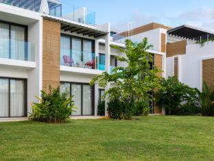 Villasun Seafront Apart At Capouest * Flic en Flac