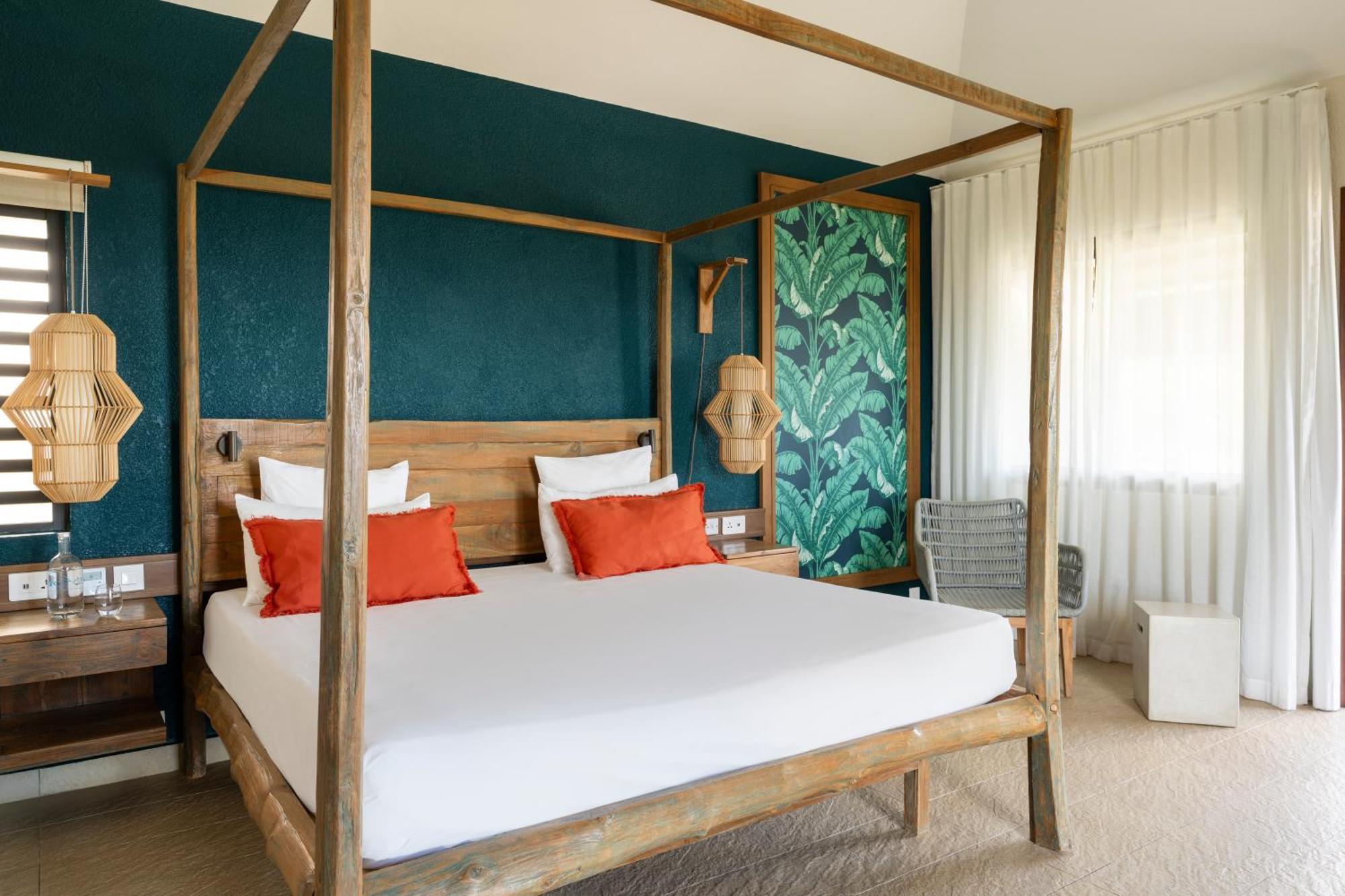 Constance Tekoma Hotel
