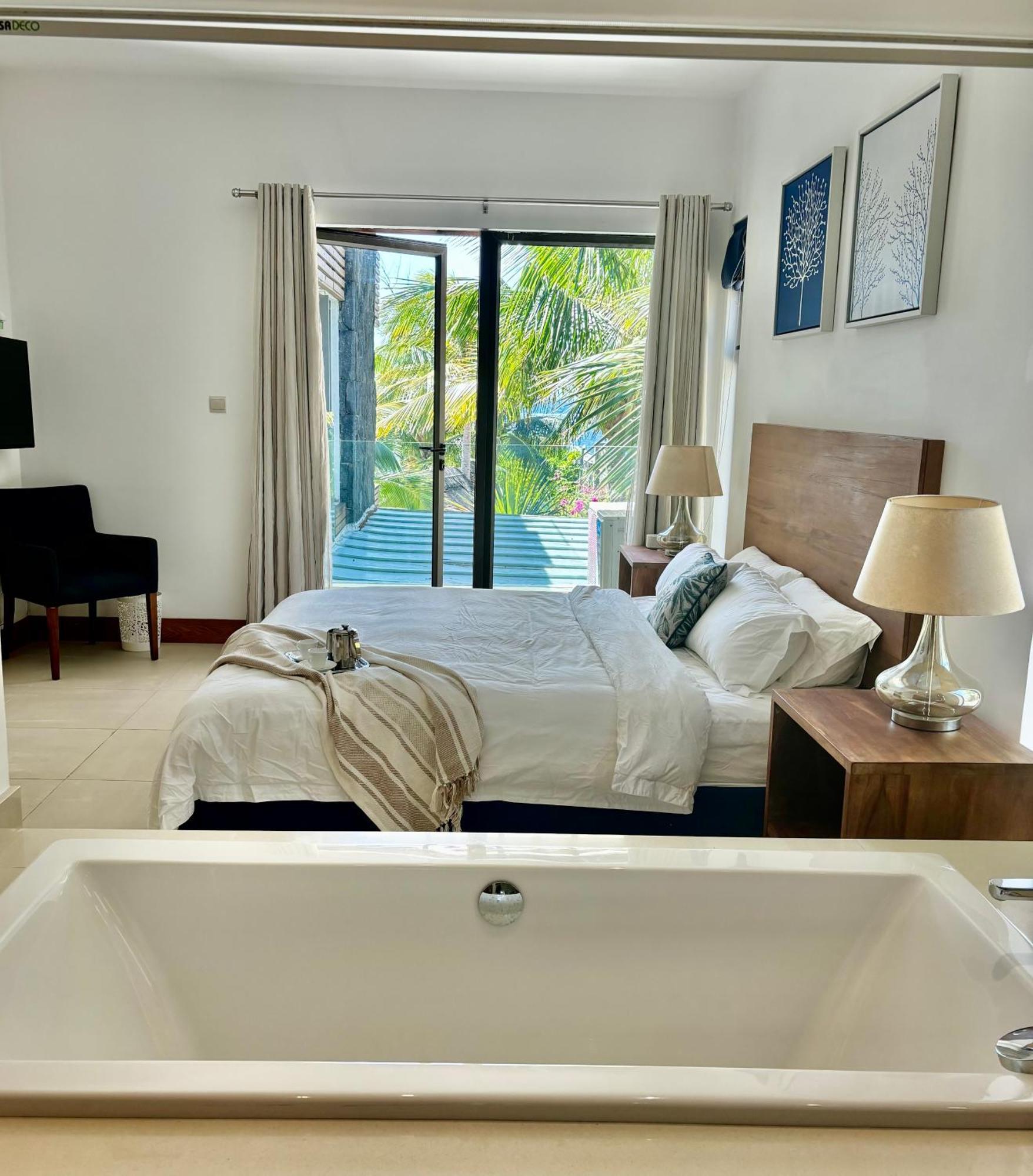 Apartment Luxury On The Belle Mare