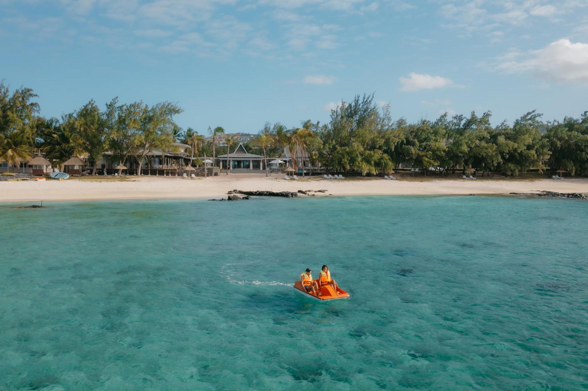 Resort Cotton Bay & 3*