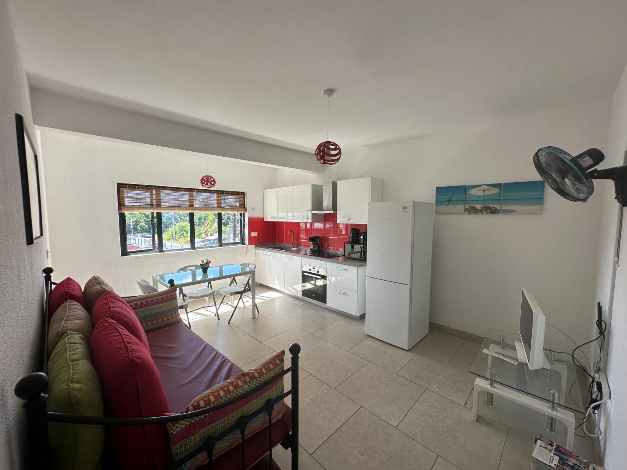 Ibis Tourist 1 *
