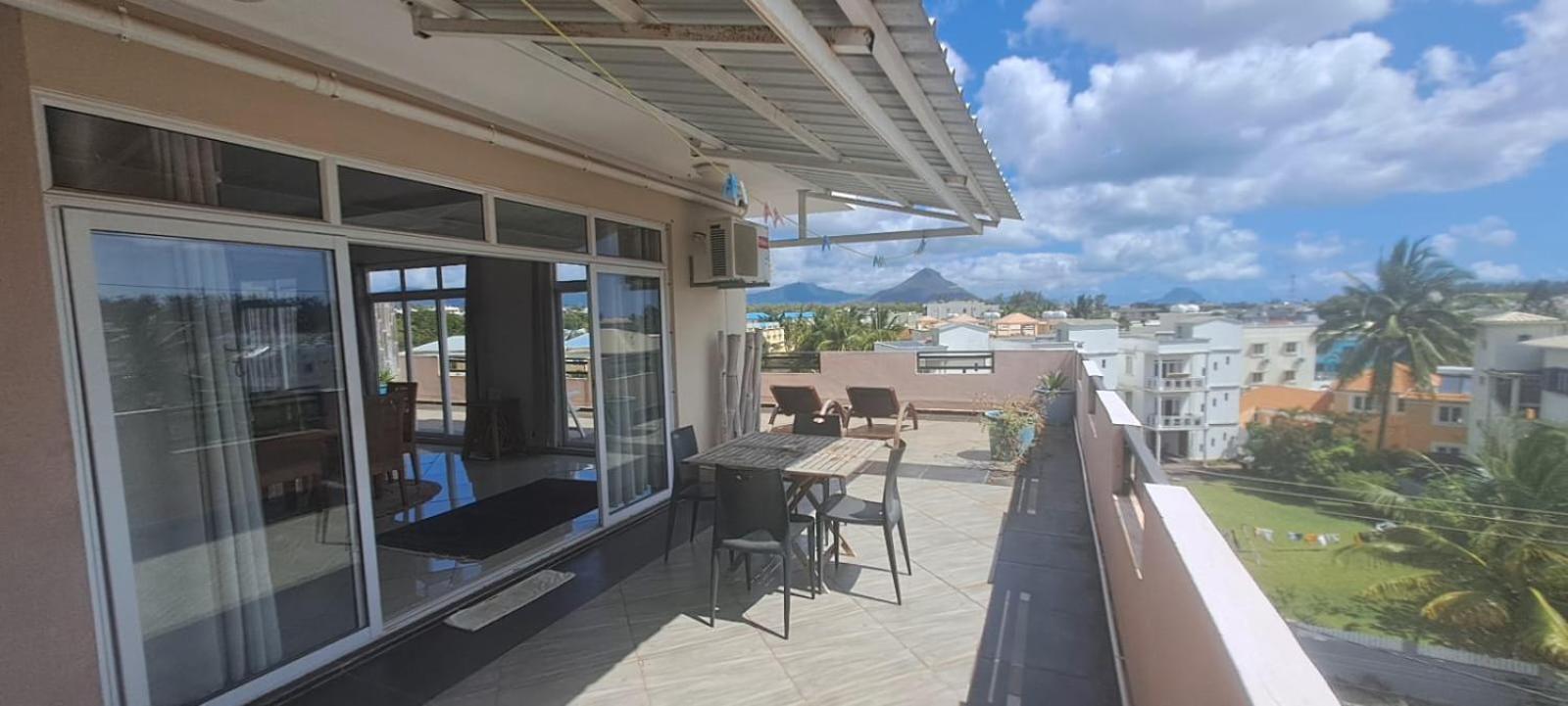 Loft Avec Terrasse Apartamento