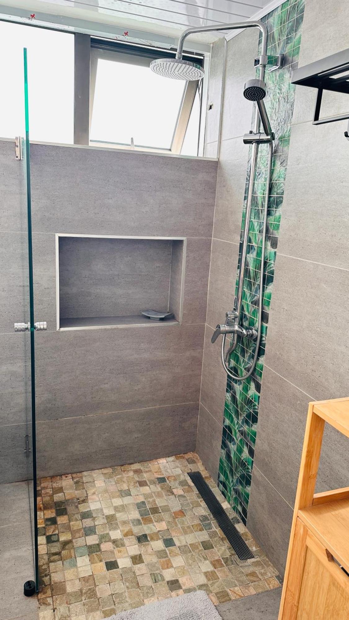 Piedanlo, Pool And Front Gf & Ff Apartment Triolet