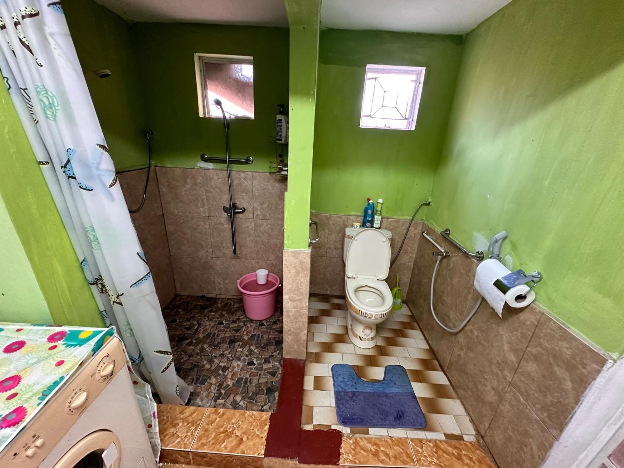 Spacious Ground Floor 2 Bedroom With Parking * Vacoas-Phoenix
