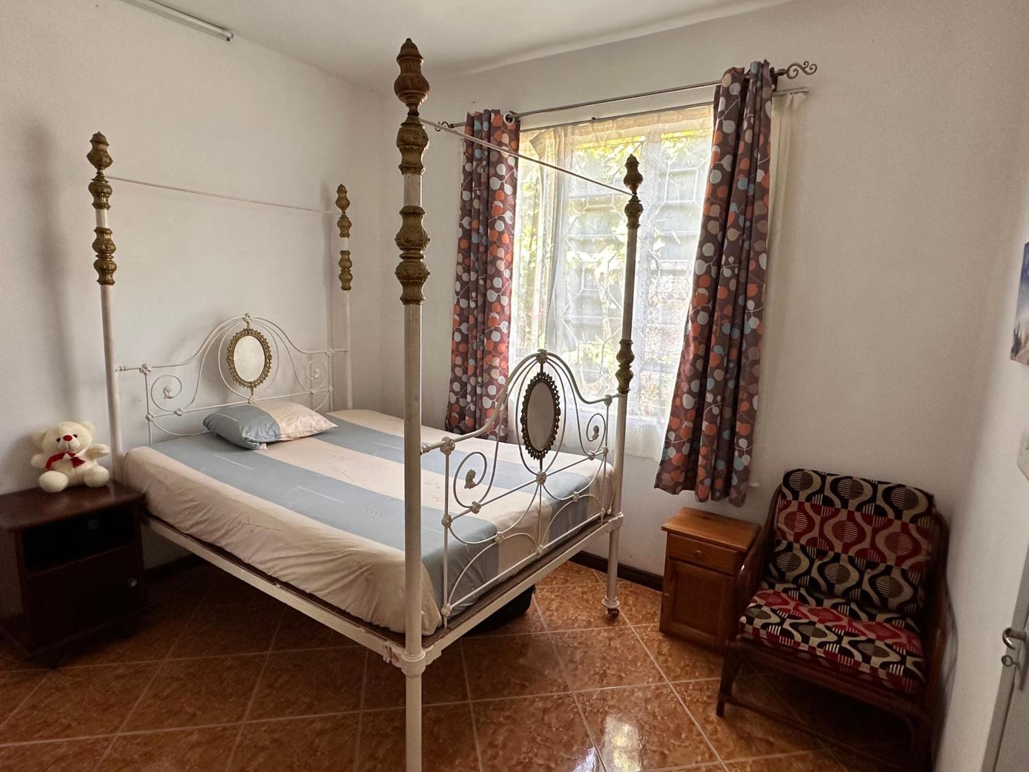 Apartment Spacious Ground Floor 2 Bedroom With Parking