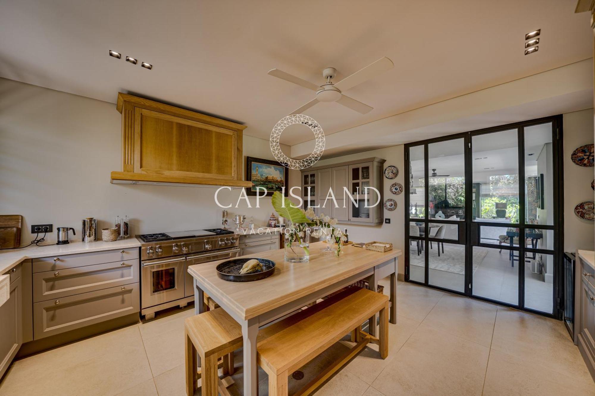 Luxueuse Monticello, Golf & Villa Beau Champ