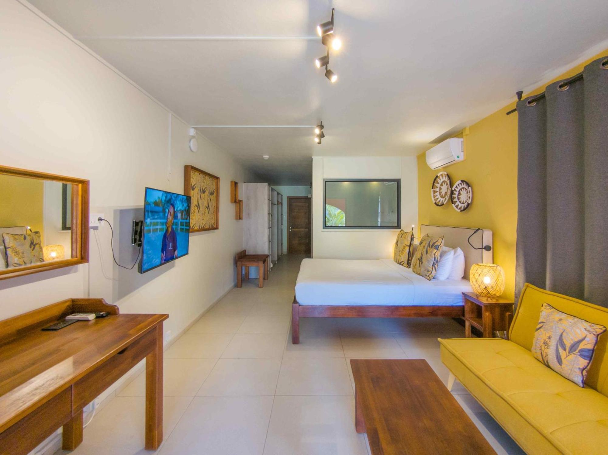 Hotel Flowers Of Paradise With Lov