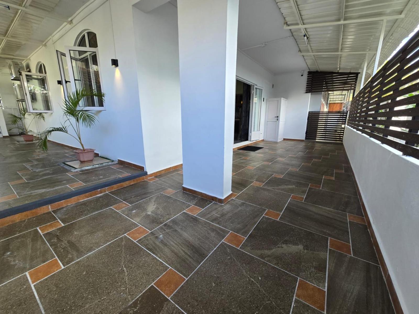Blue Bay Beach Apartment Apartamento