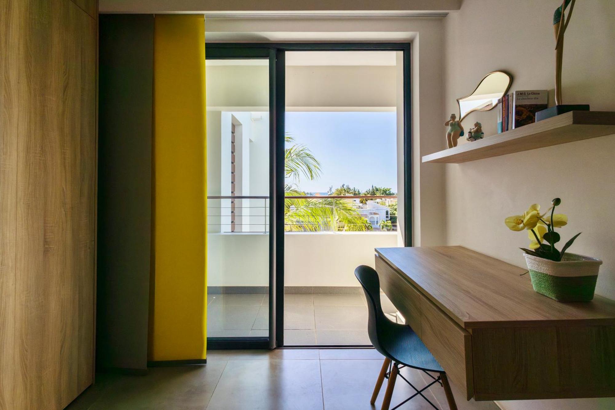 Luxury Penthouse With Jacuzzi, 2 Min To Apartment