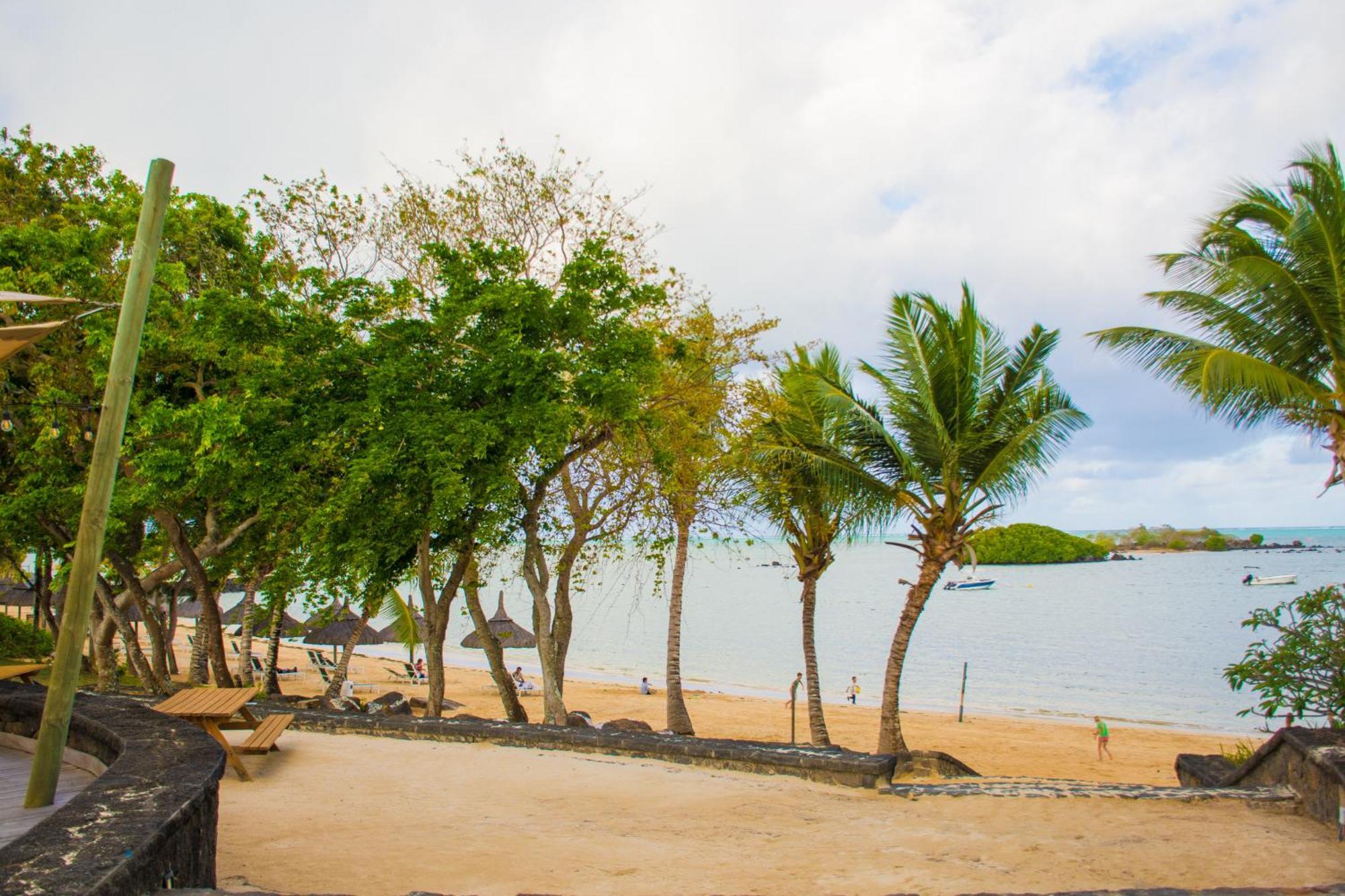 Azuri Apartment With Beach, Pools, Gym, Golf, Shops, Restaurants, Spa, Boat Activities, Tennis &Paddle Court, Kids Corner Apartment