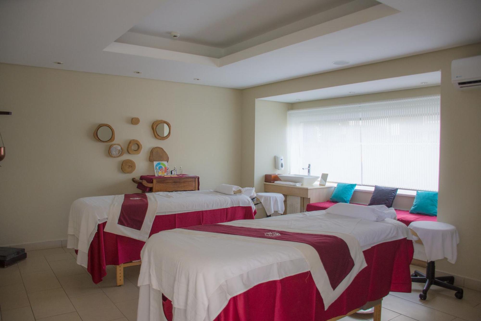 Azuri Apartment With Beach, Pools, Gym, Golf, Shops, Restaurants, Spa, Boat Activities, Tennis &Paddle Court, Kids Corner *