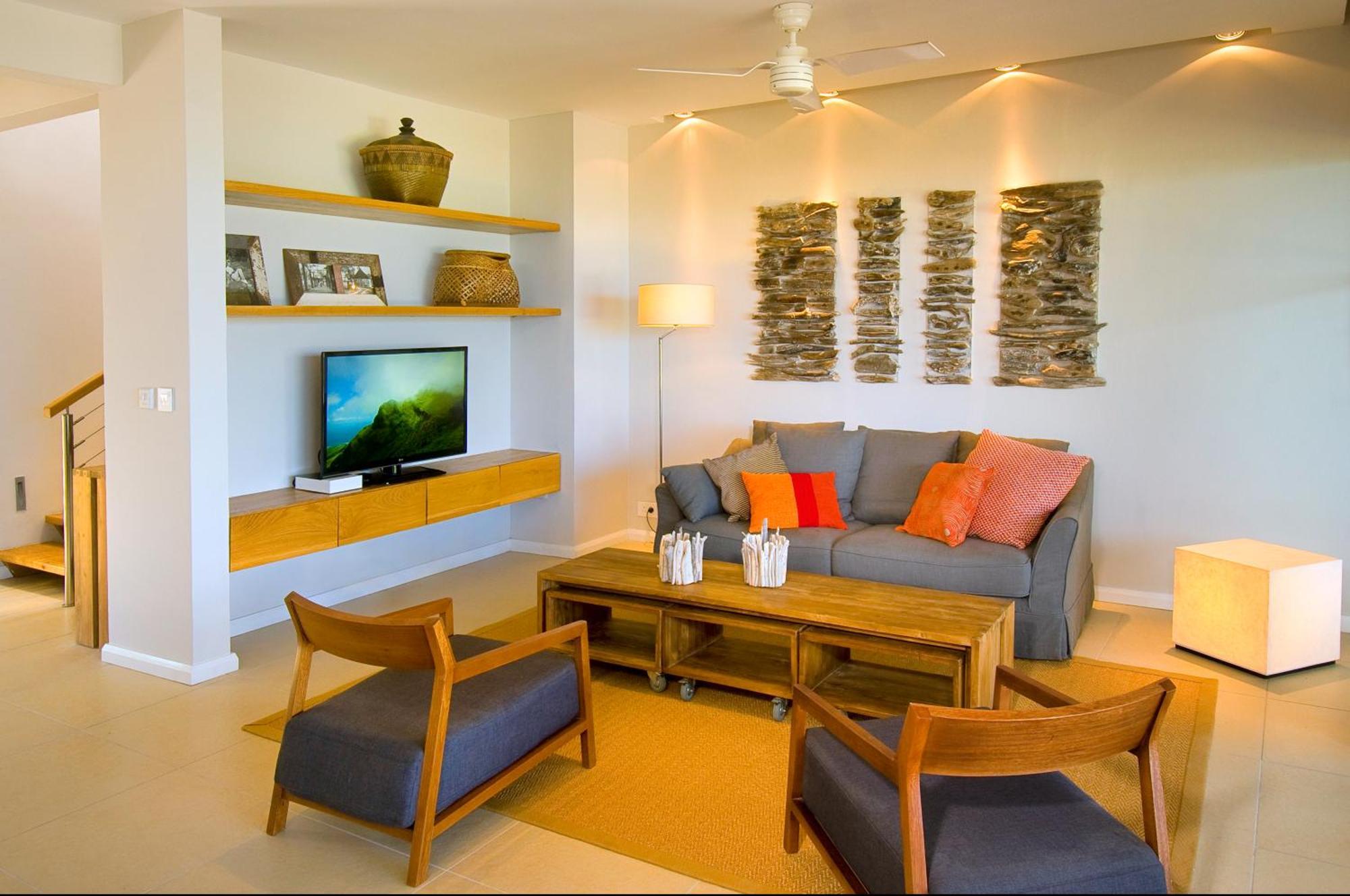 Beachfront Baladirou ,3 Bedroom In Calodyne, Private Pool Calodyne