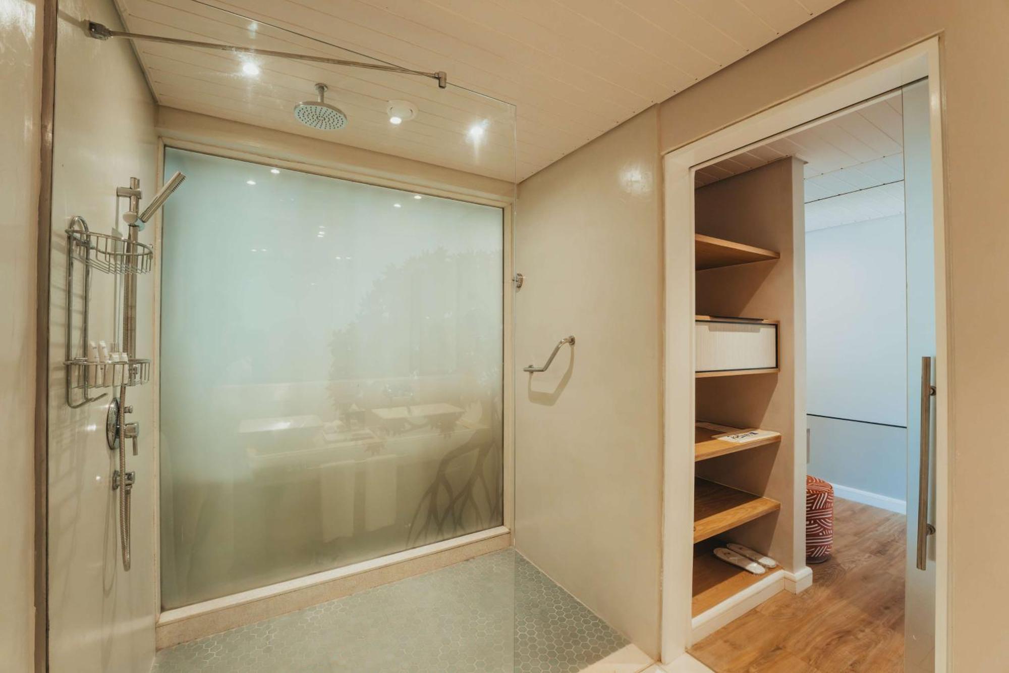 Radisson Blu Azuri &