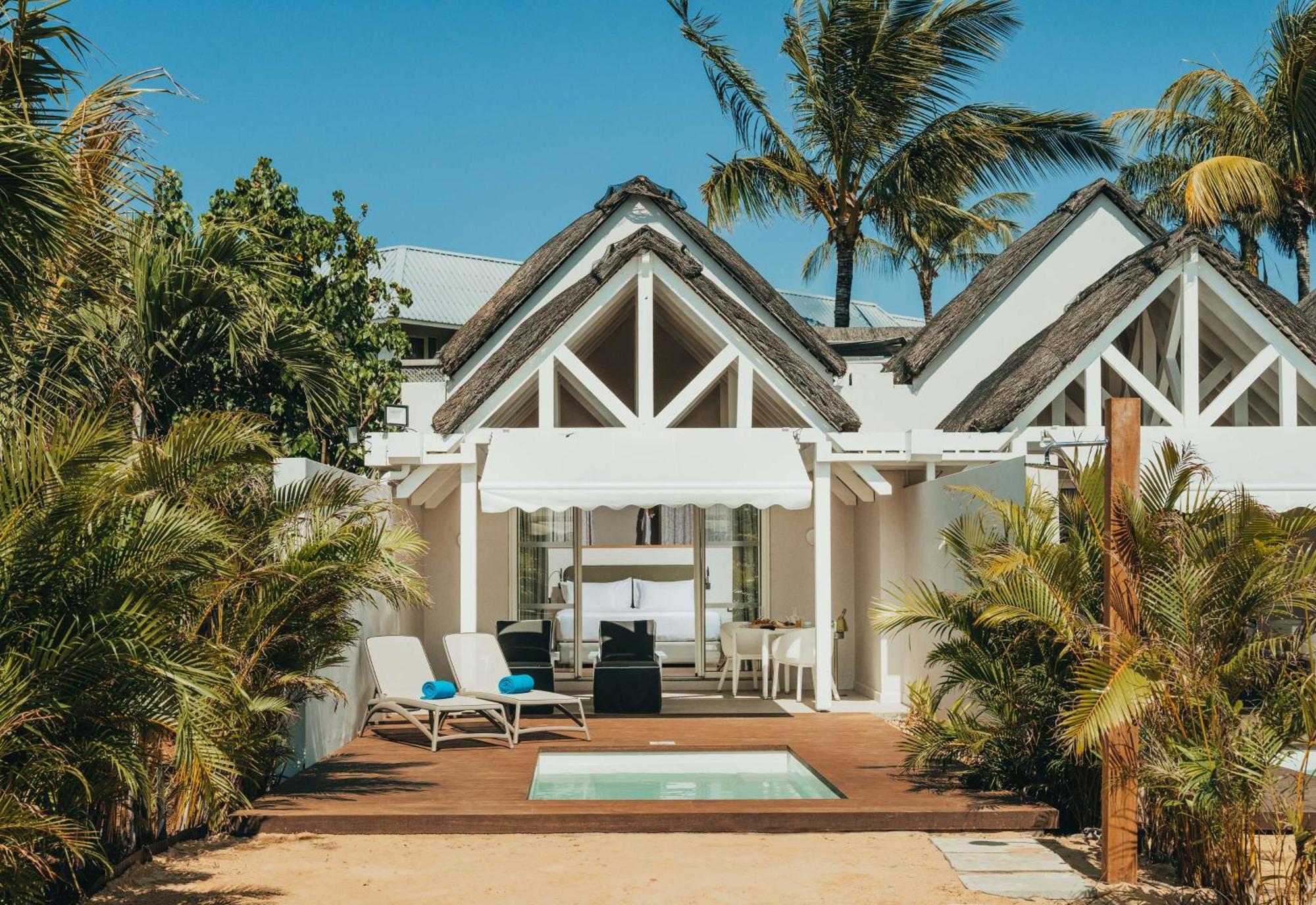 Resort Radisson Blu Azuri &
