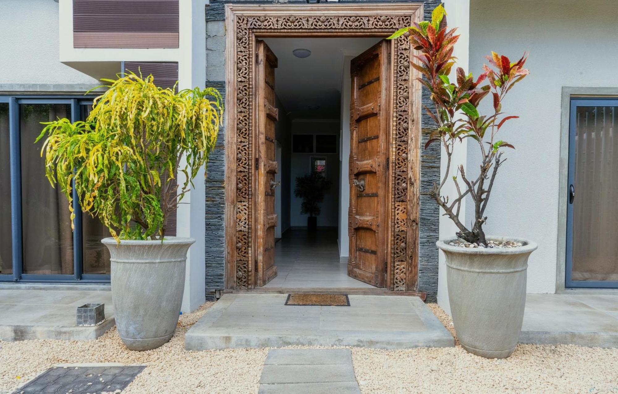 Apartment Oceanic Escape Beachfront