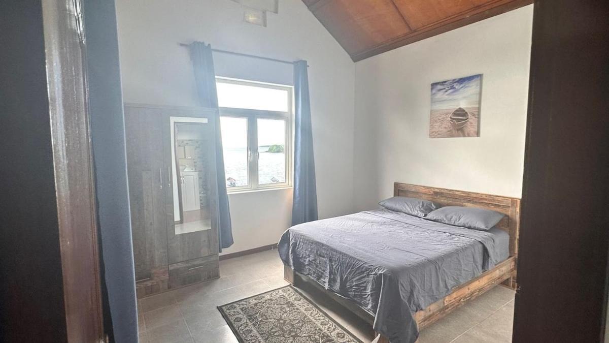 Domaine Julia Sur With 8 Bedrooms! Villa