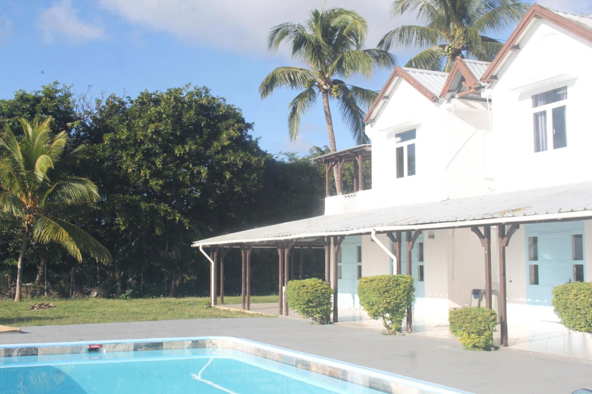 Villa Domaine Julia Sur With 8 Bedrooms! Pointe D'Esny