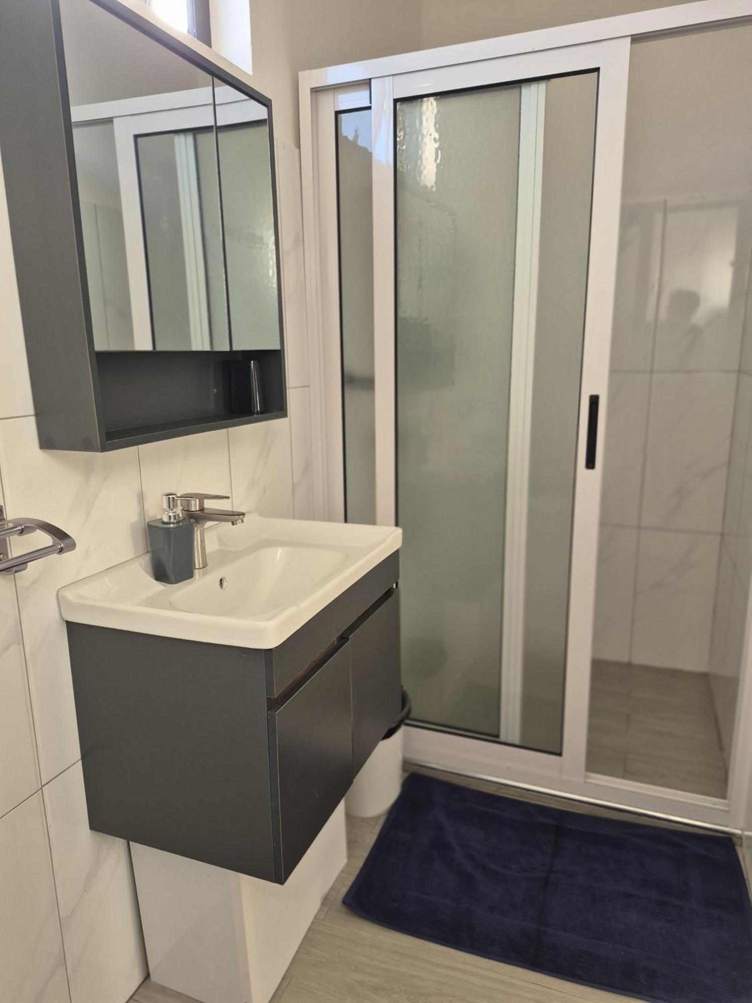 Apartment Penthouse Nayuha Buildings A3