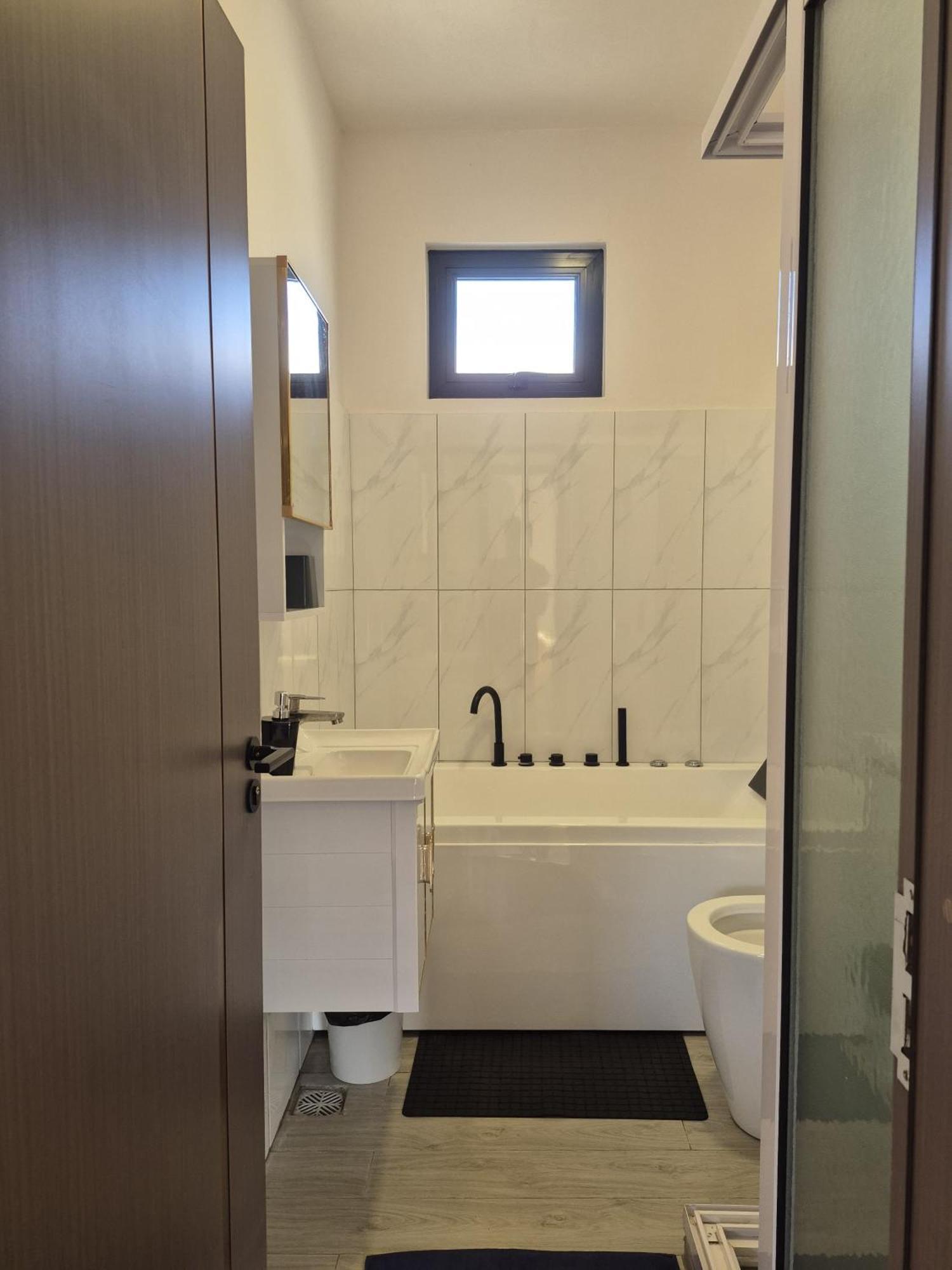 Penthouse Nayuha Buildings A3 *