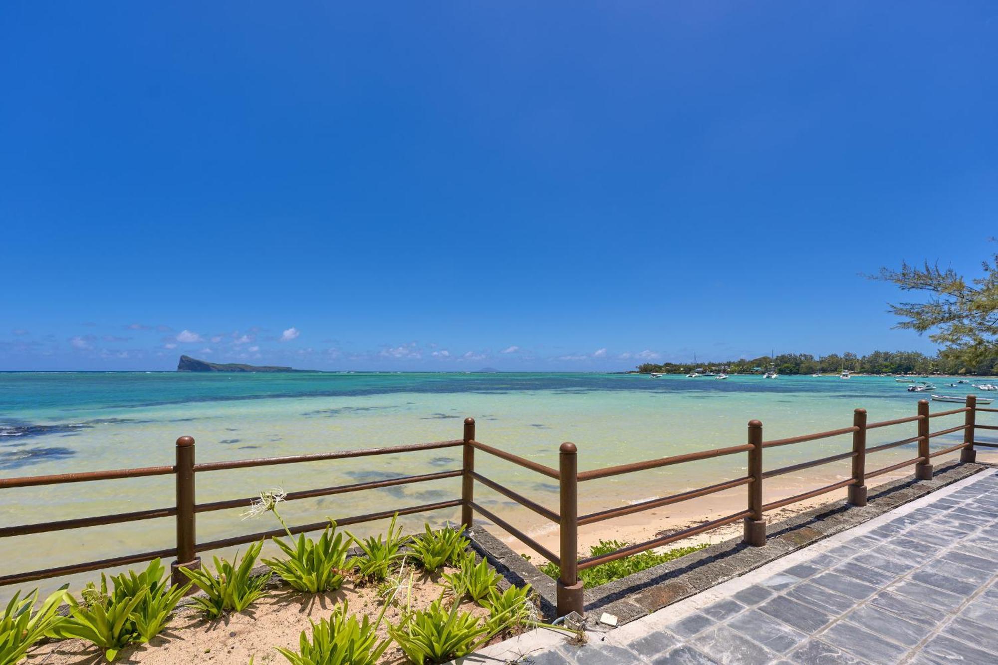 Duplex Skyline, 3 Bedroom En Suite, Beachfront Apartment *