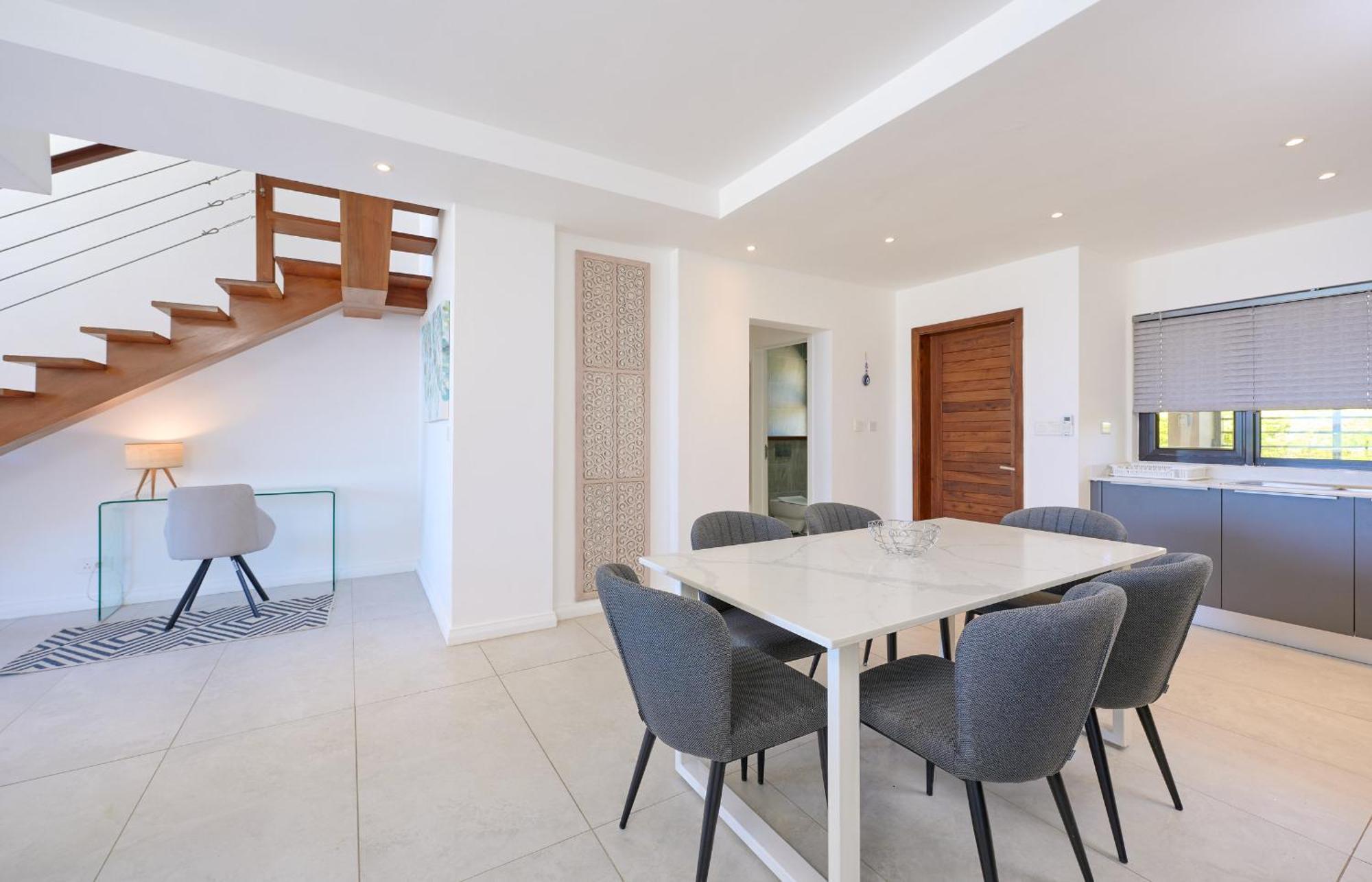 Duplex Skyline, 3 Bedroom En Suite, Beachfront Cap Malheureux