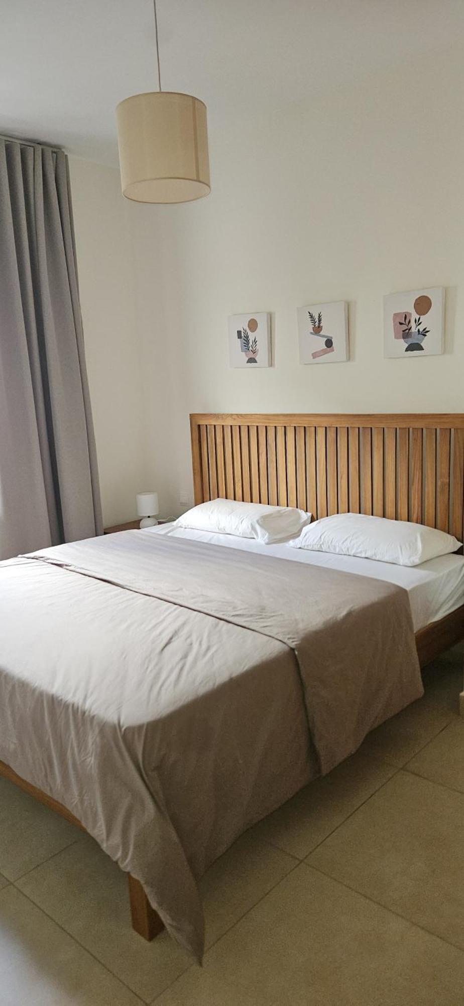 Hillcrest Park Apartment