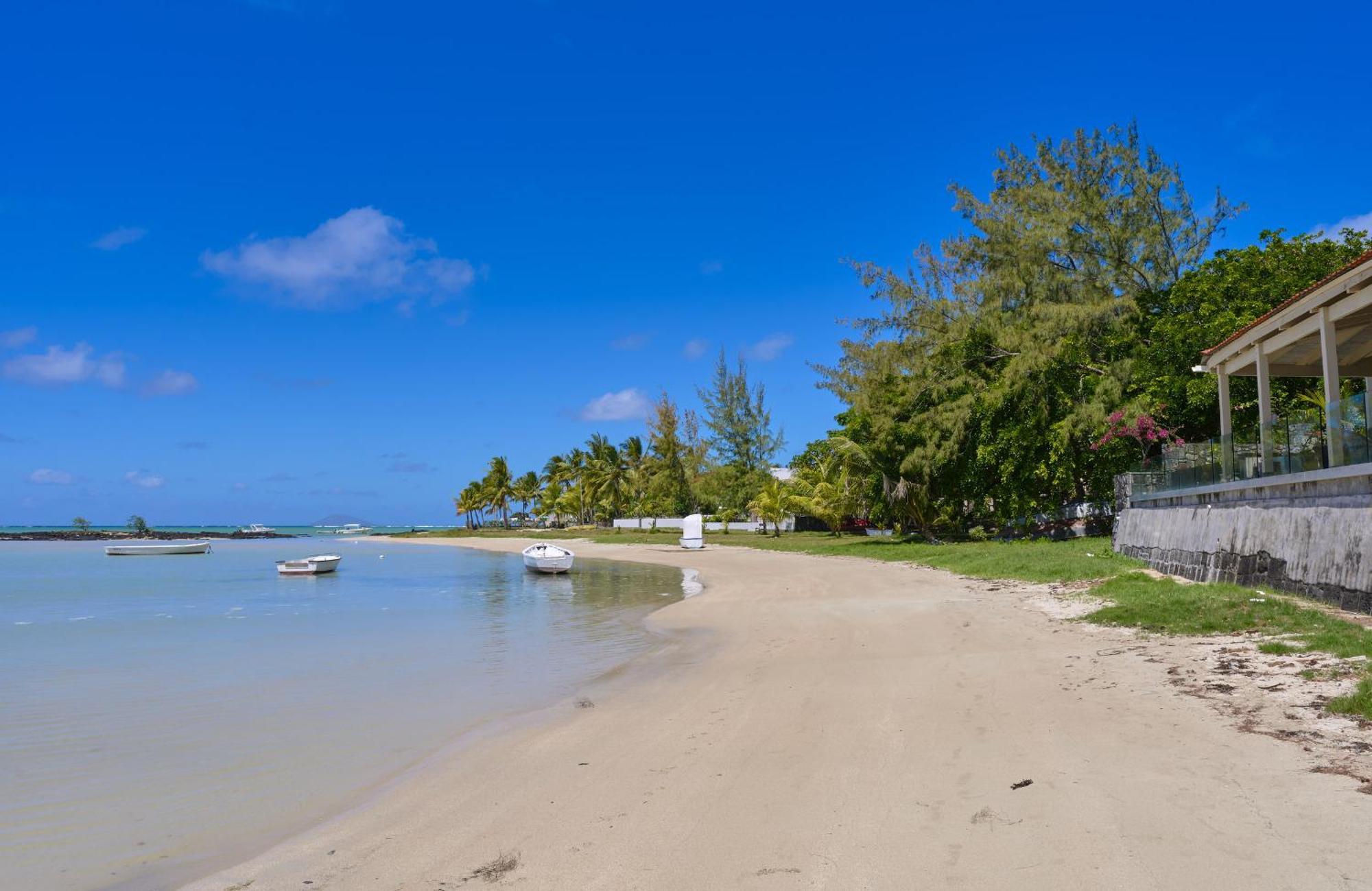 Lagon Bleu, Waterfront, Private Pool, 4 Bedrooms En-suite