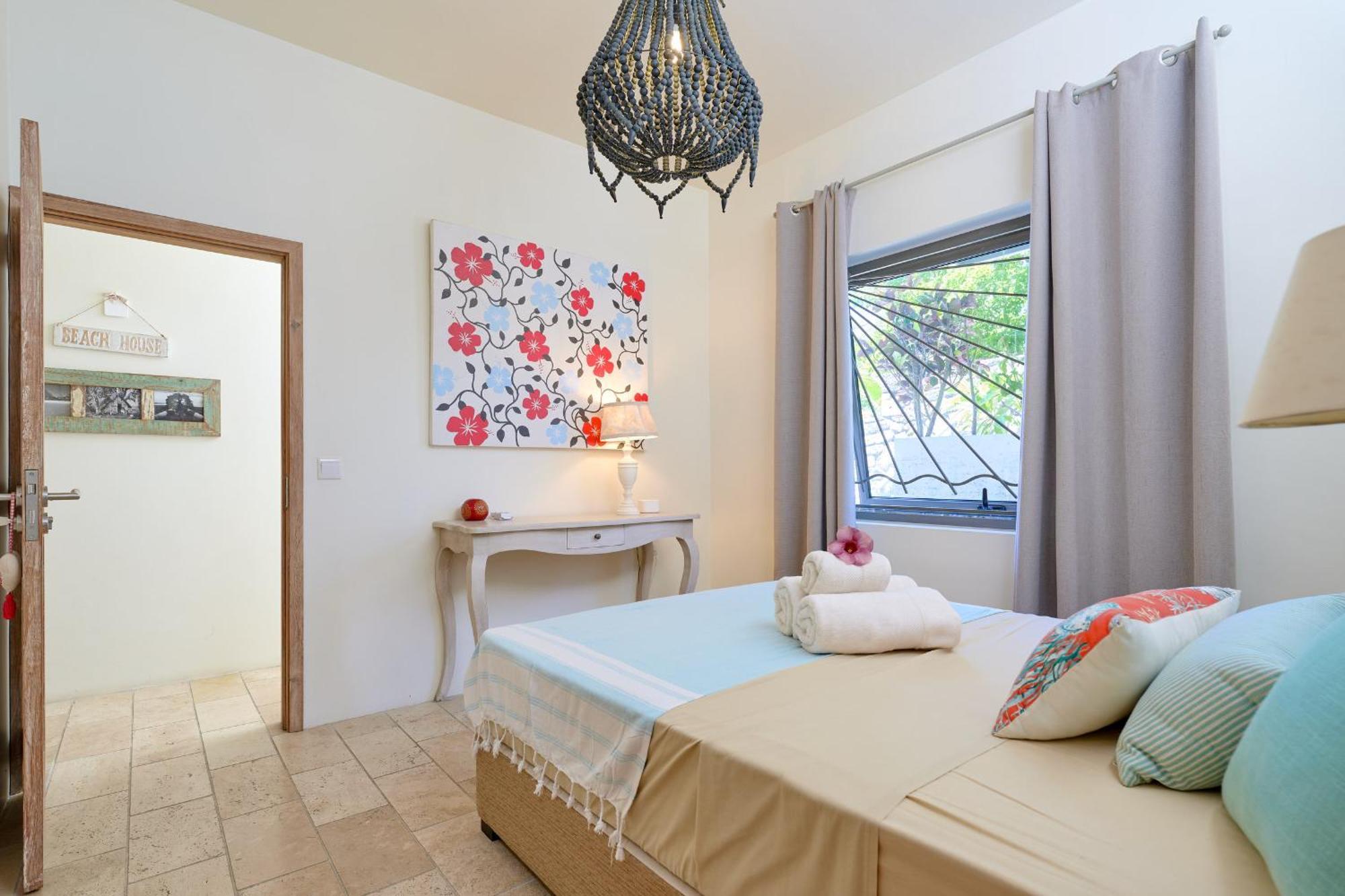Villa Lagon Bleu, Waterfront, Private Pool, 4 Bedrooms En-suite Grand Gaube