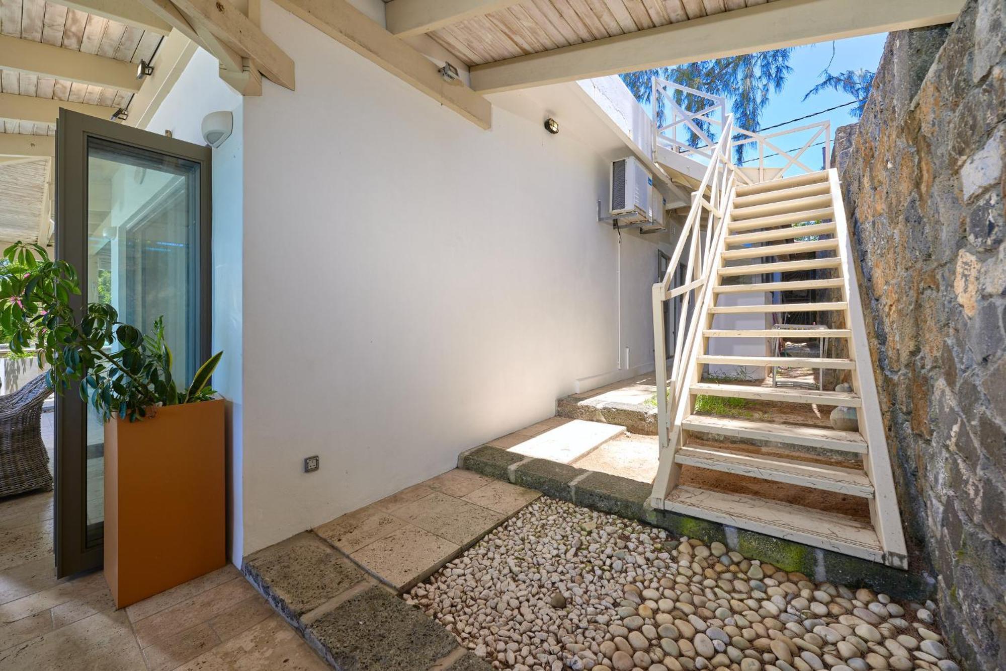 Lagon Bleu, Waterfront, Private Pool, 4 Bedrooms En-suite *