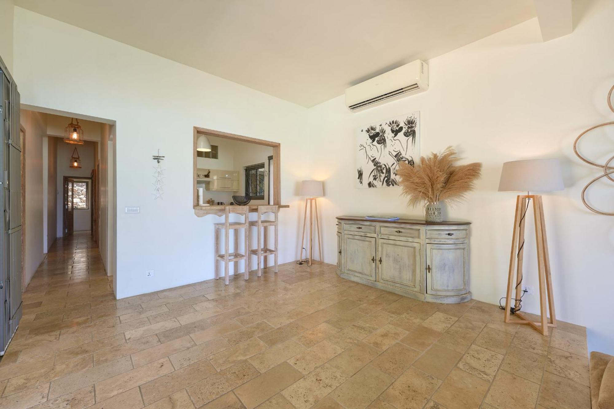 Lagon Bleu, Waterfront, Private Pool, 4 Bedrooms En-suite * Grand Gaube